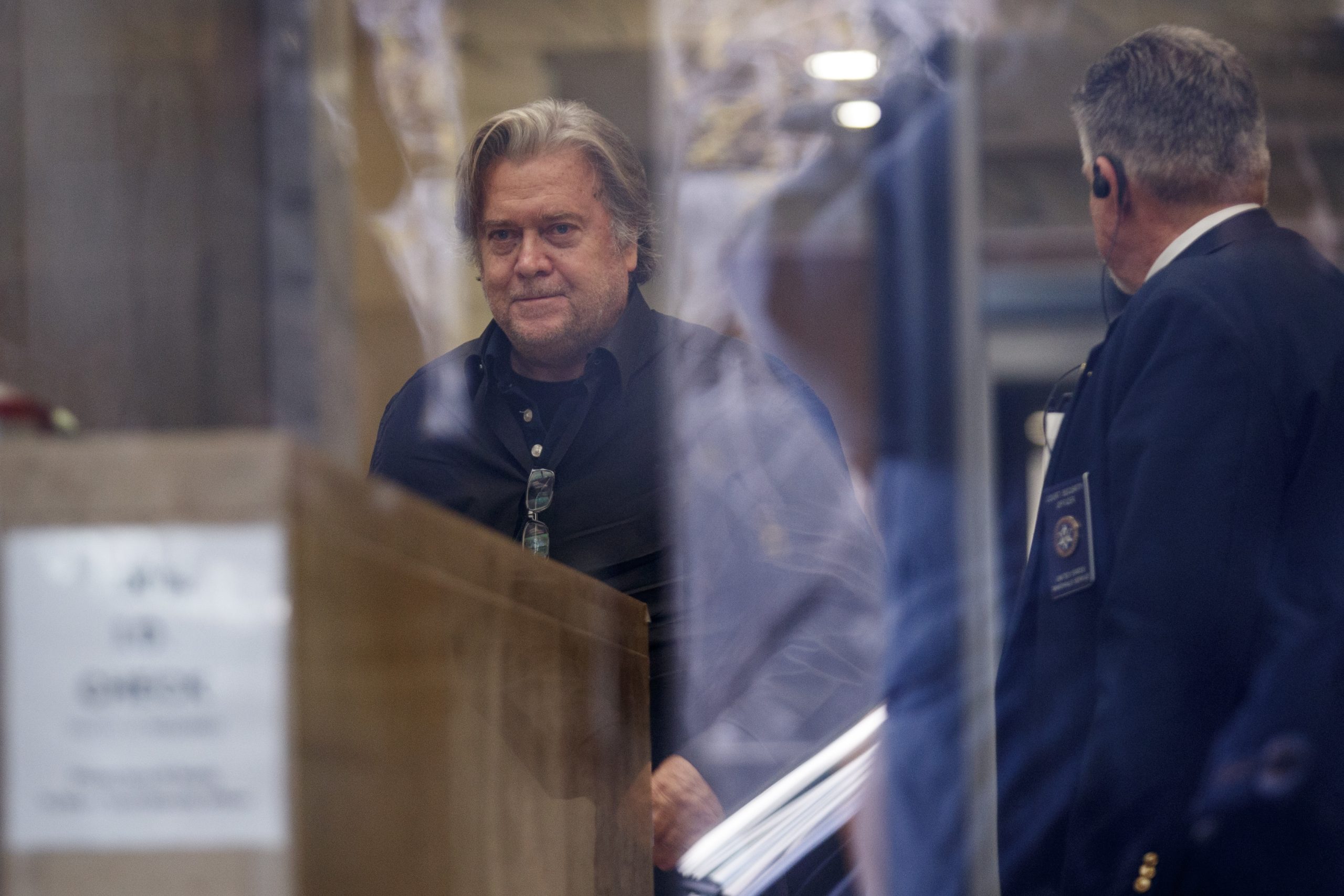 Steve Bannon declara-se não culpado da acusação de desvio de dinheiro