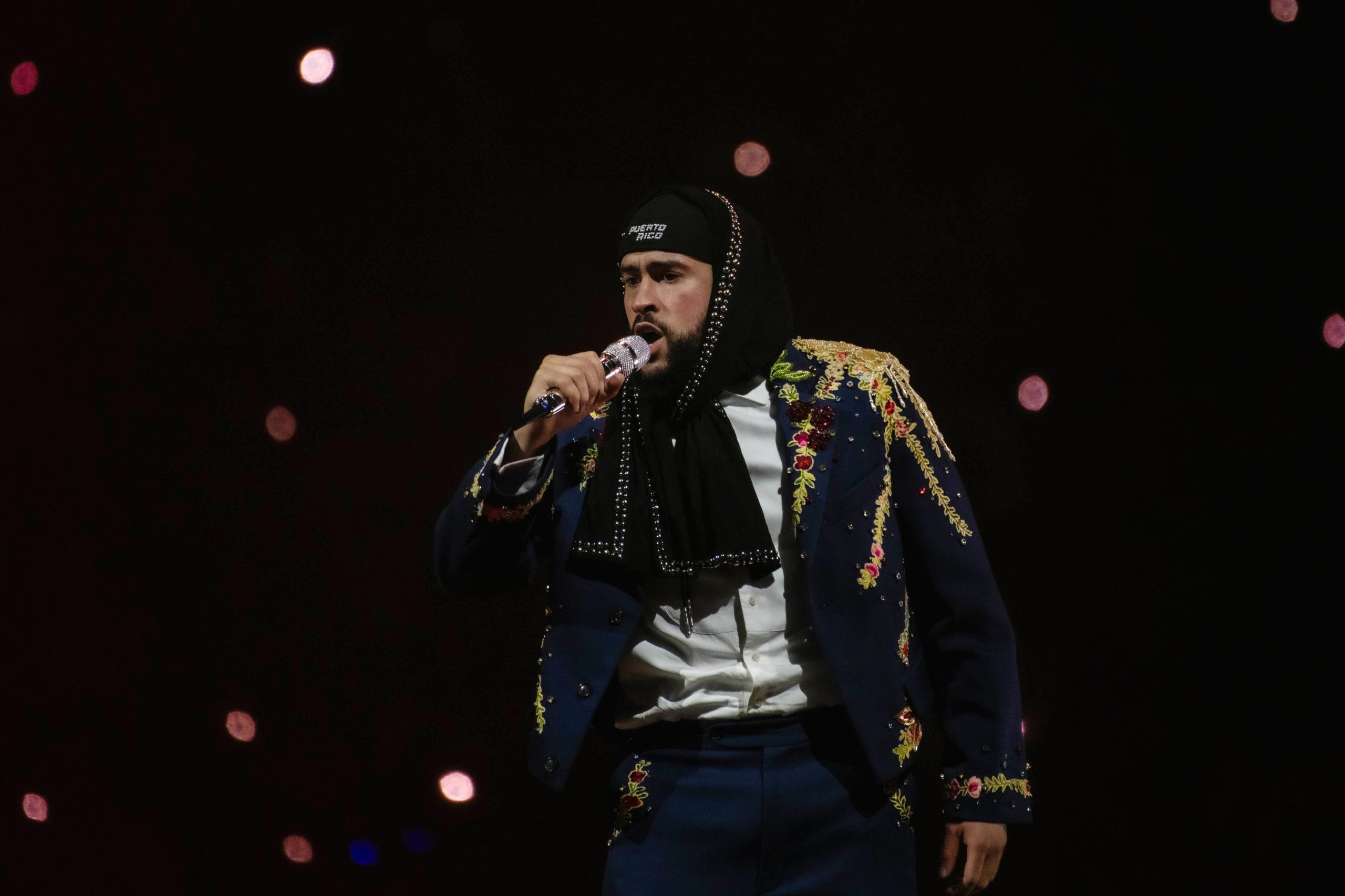 Bad Bunny vai atuar no intervalo do Super Bowl