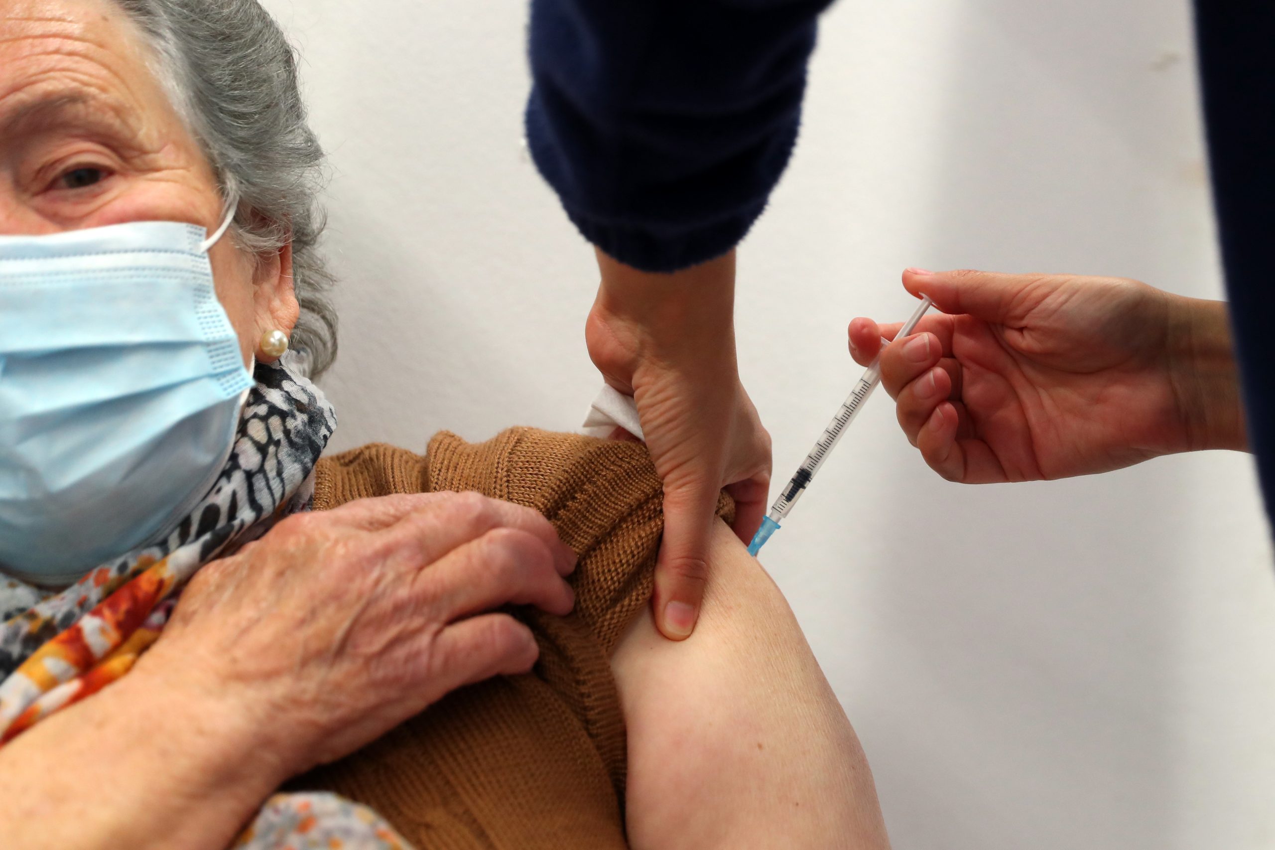 Vacina contra a gripe grátis em 2022/2023 para pessoas com 65 anos ou mais