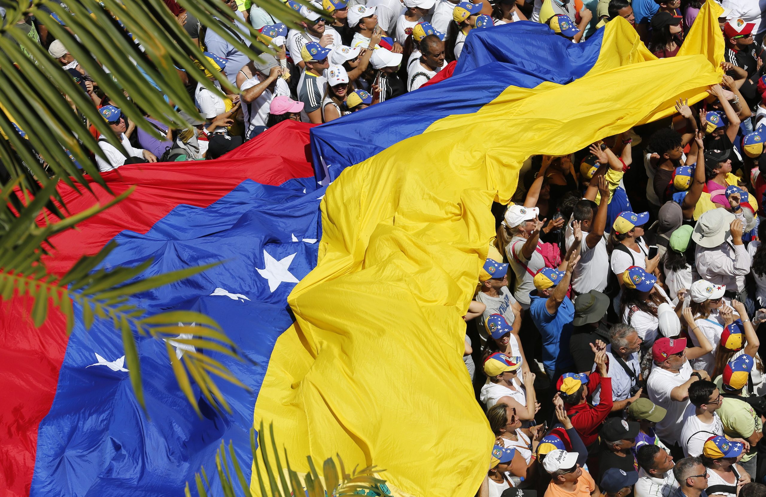 Assembleia da Madeira aprova resolução pela democracia e liberdade na Venezuela