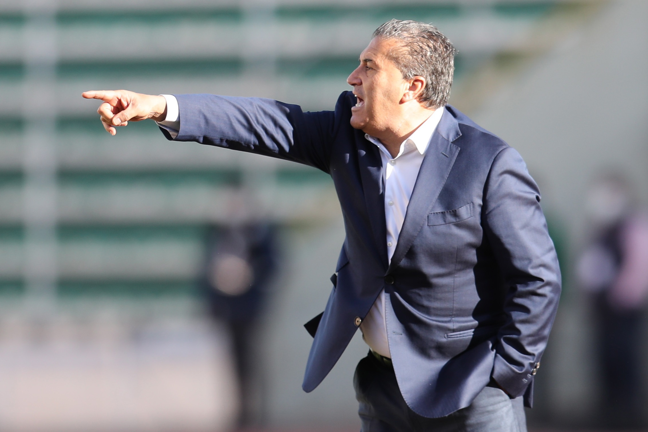 Venezuela de José Peseiro tem 12 elementos com covid-19 a um dia da abertura da Copa América