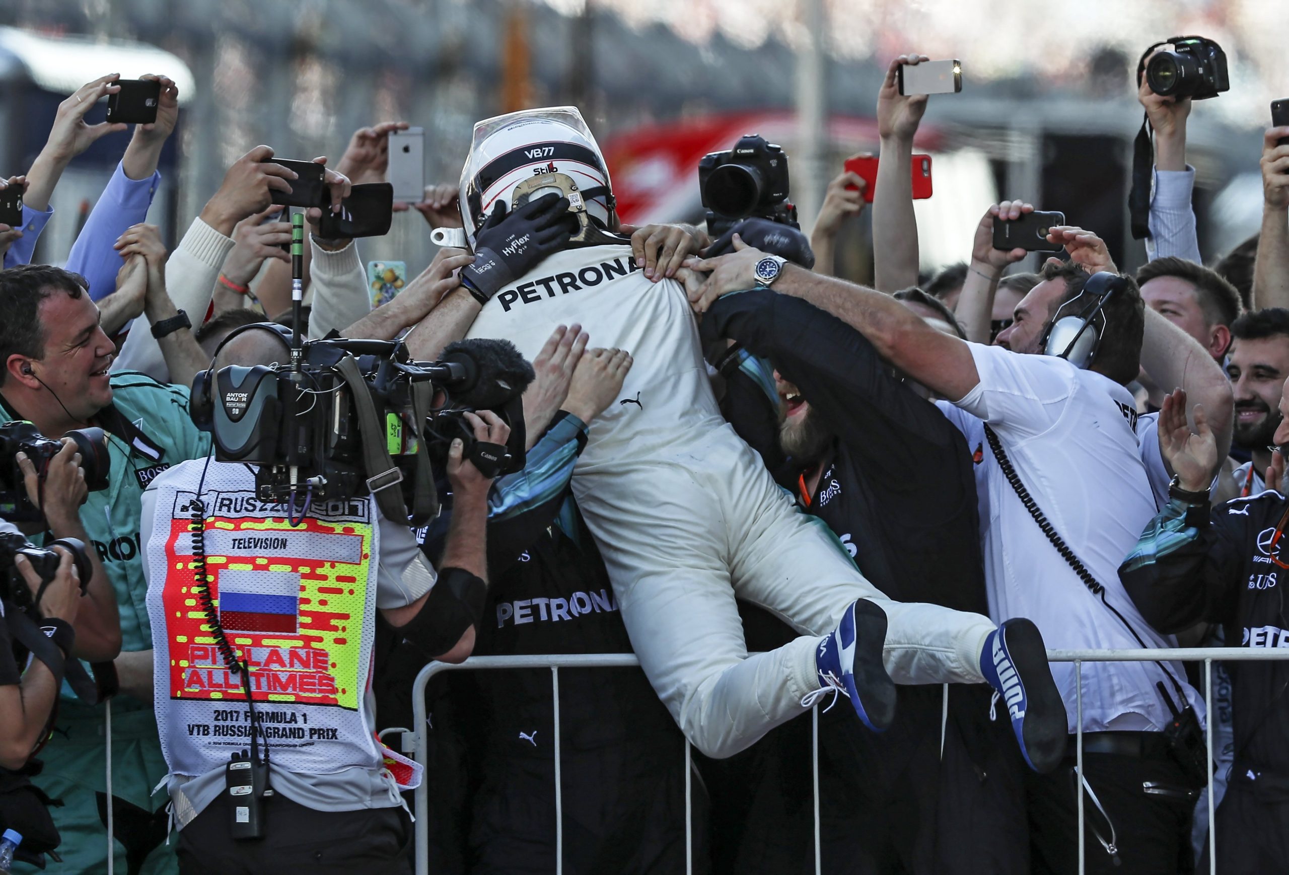 Valtteri Bottas, da Mercedes, conquista na Rússia primeira vitória na Fórmula 1