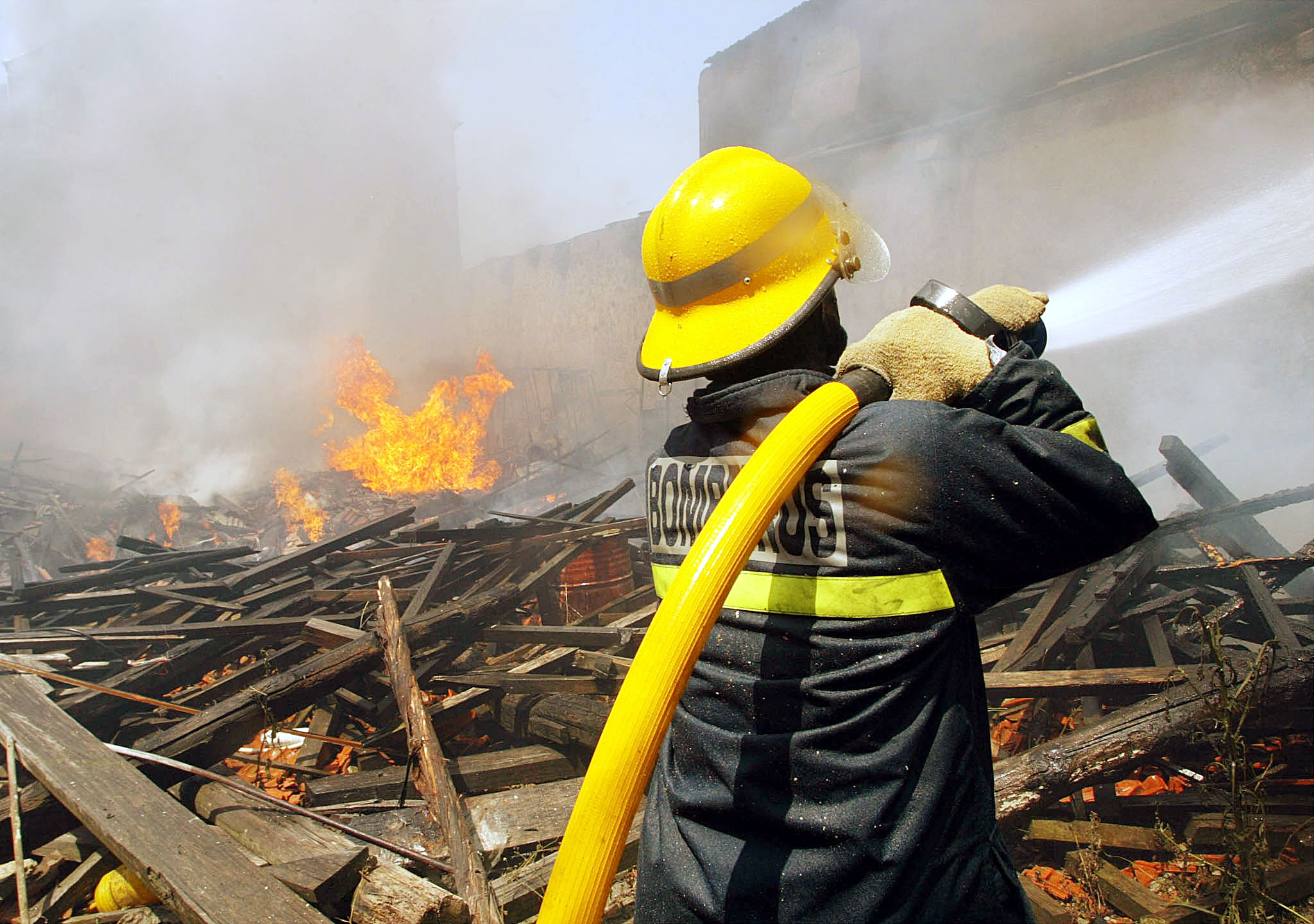 Corpo ativo dos Bombeiros de Arouca tem nove casos de covid-19 e fica reduzido a metade