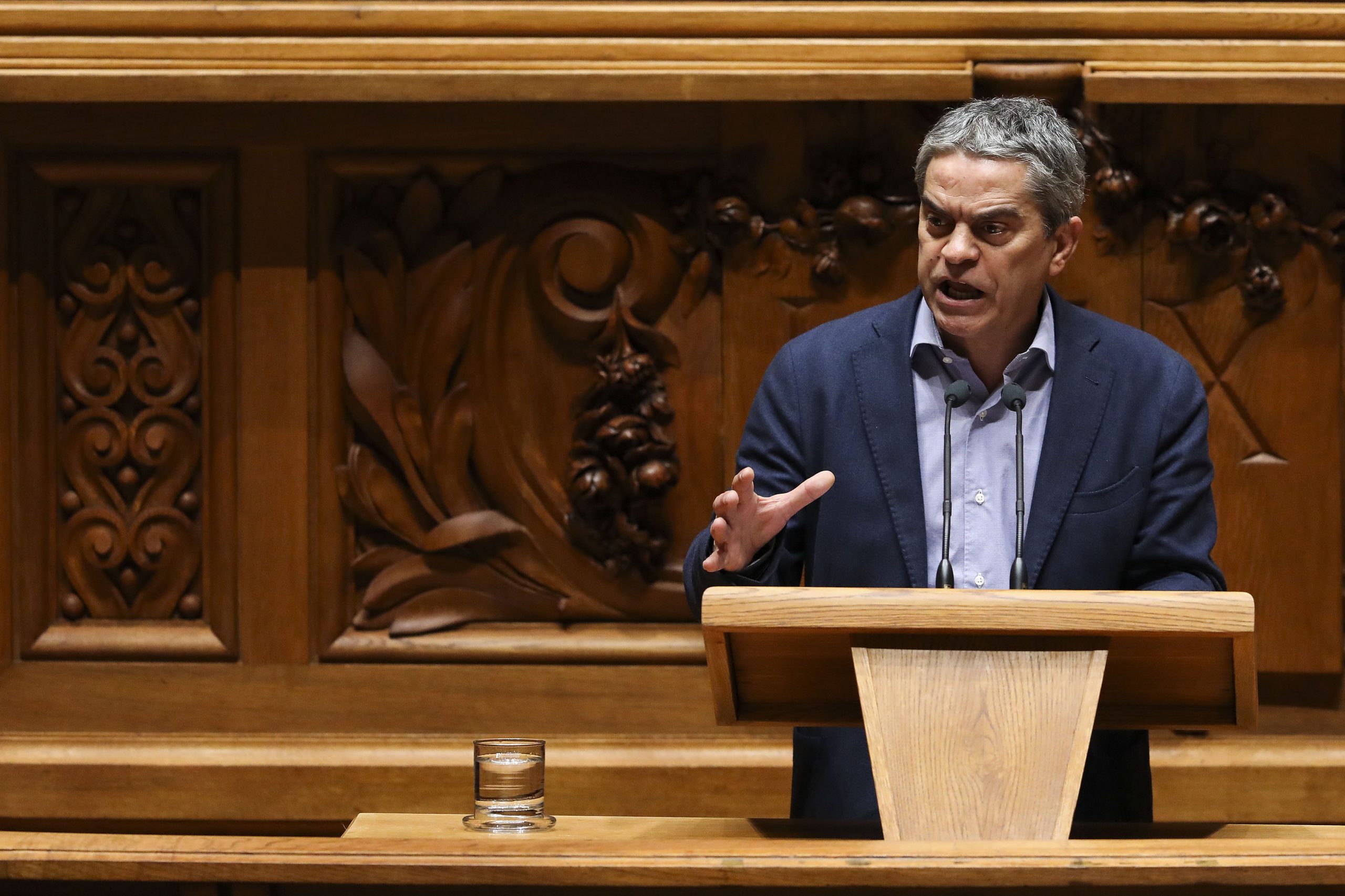 PEV defende que decisão de Bruxelas confirma “sucesso” das políticas seguidas