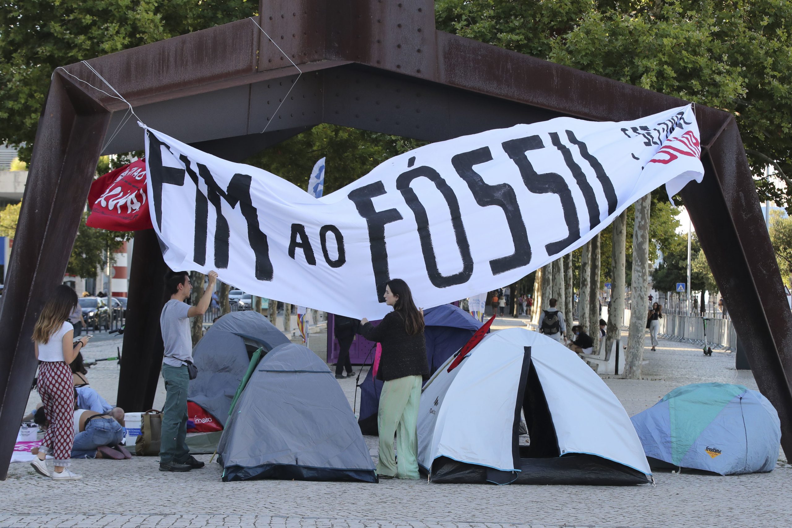 Jovens ativistas acampam no Parque das Nações contra “inação climática”