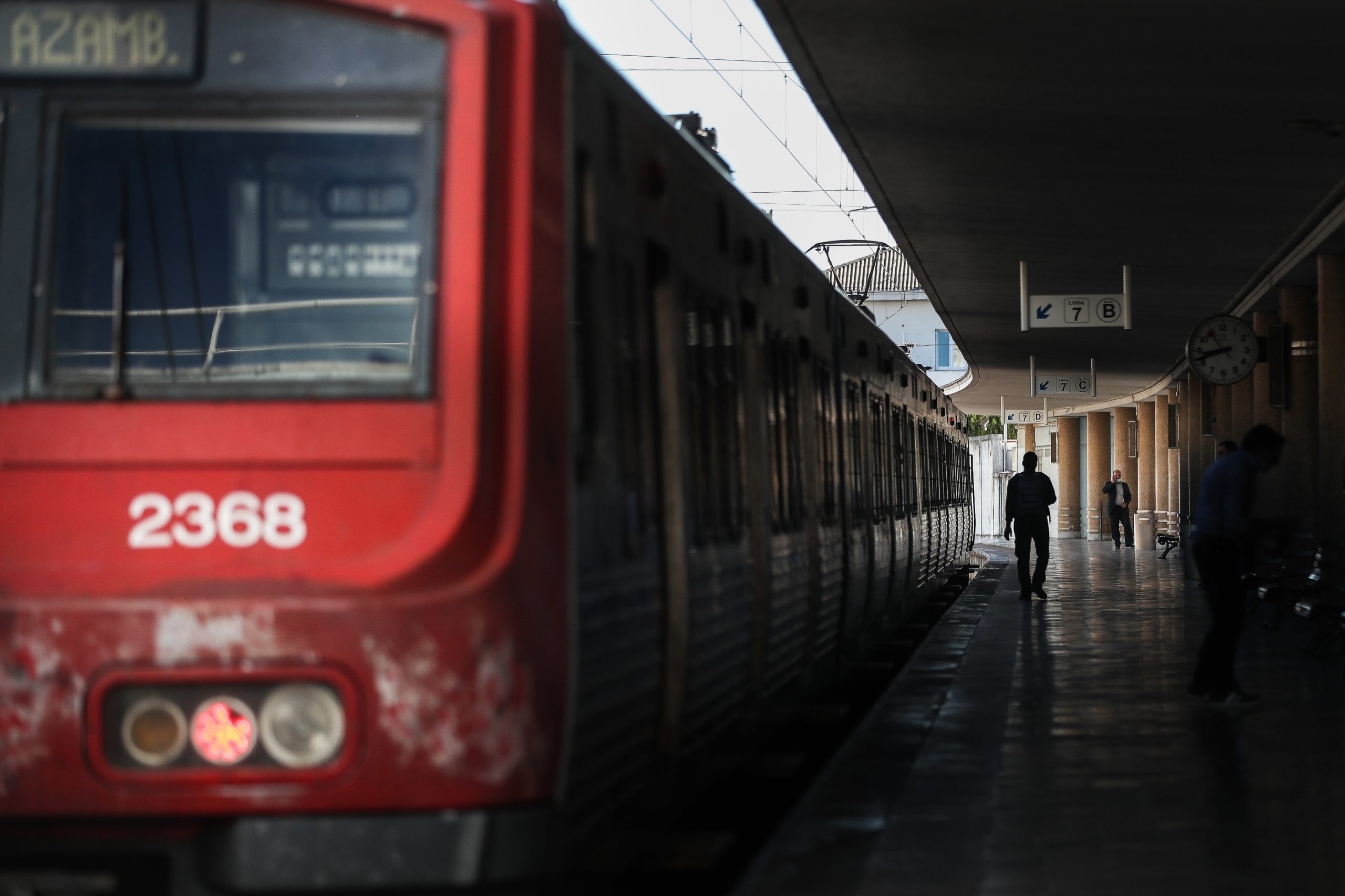 Vai de comboio para o trabalho? Hoje é dia de greve