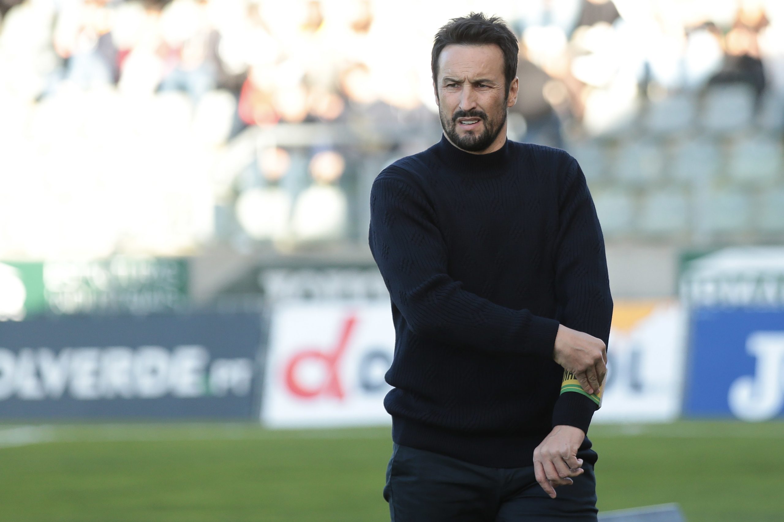César Peixoto: “Sabemos que [o Benfica] nos vai apertar, mas temos de estar organizados para aproveitarmos o espaço quando roubarmos a bola”