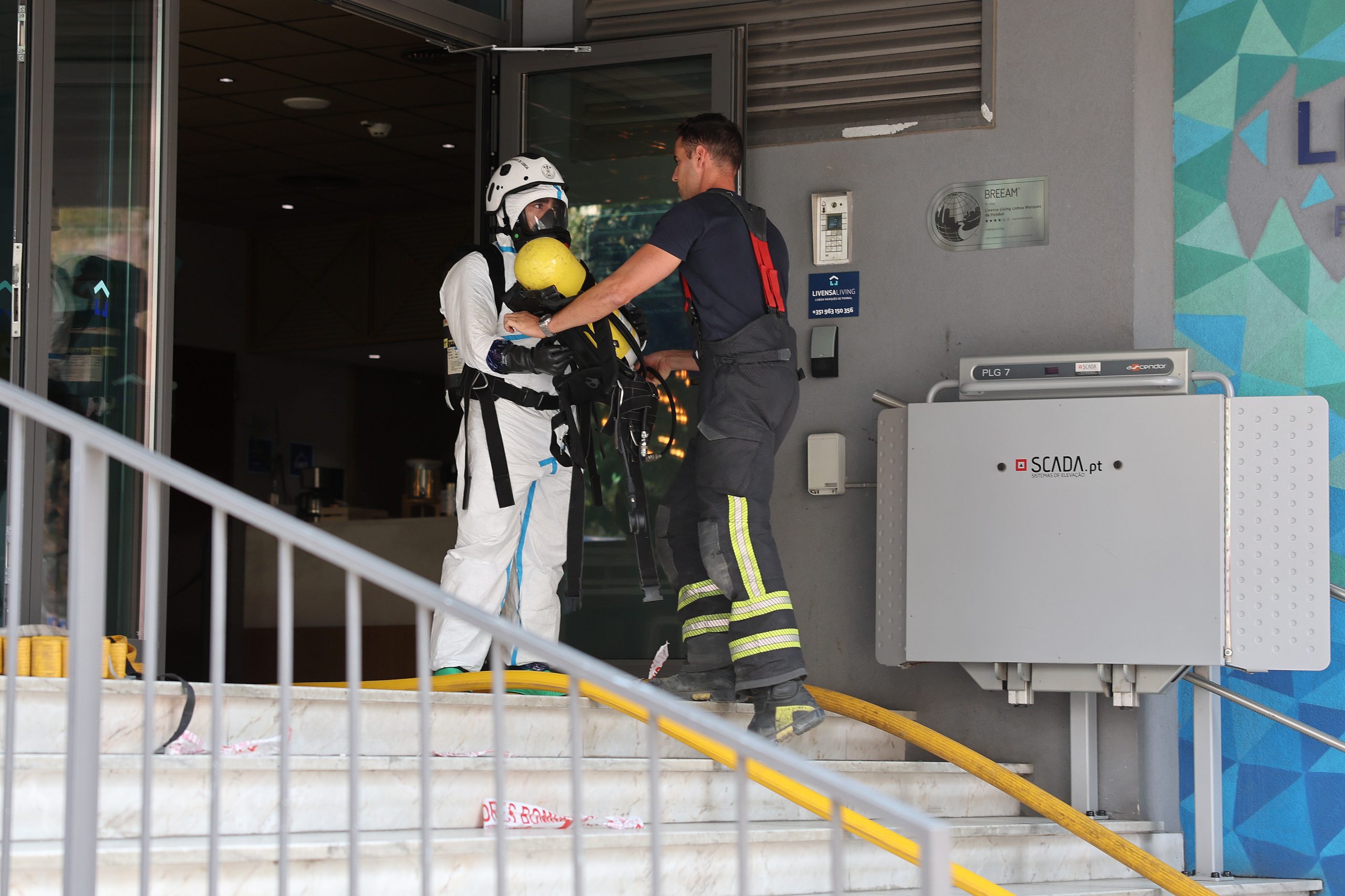 Residência universitária em Lisboa continua interditada aos cerca de 250 alunos devido a libertação de gases perigosos