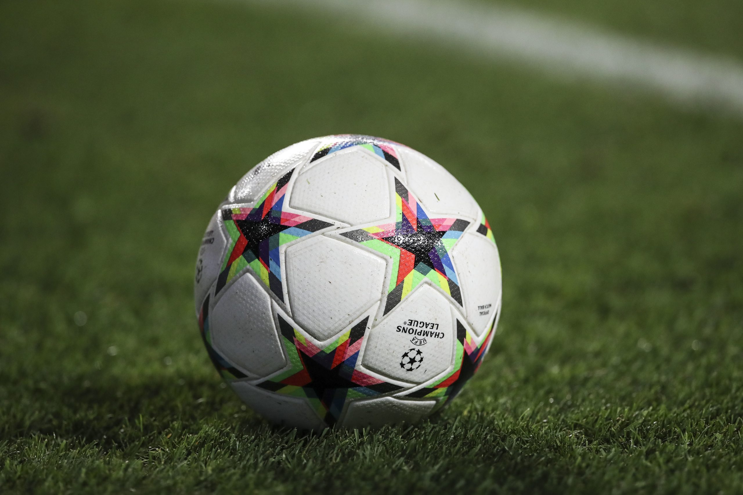 Benfica procura manter-se ‘vivo’, Sporting de Braga recebe ‘tubarão’ de Madrid