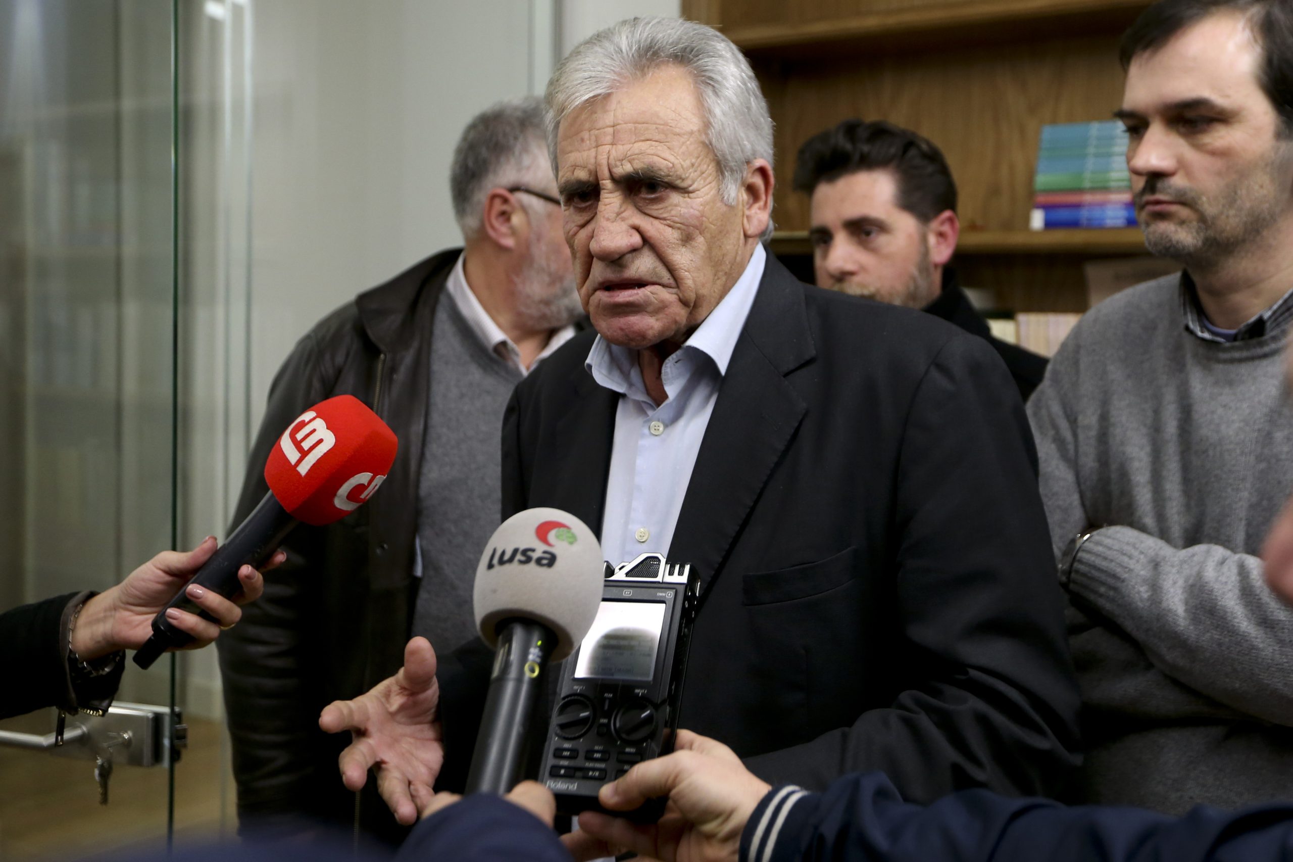 Autárquicas: Jerónimo quer mais eleitos da CDU e recusa misturar eleições