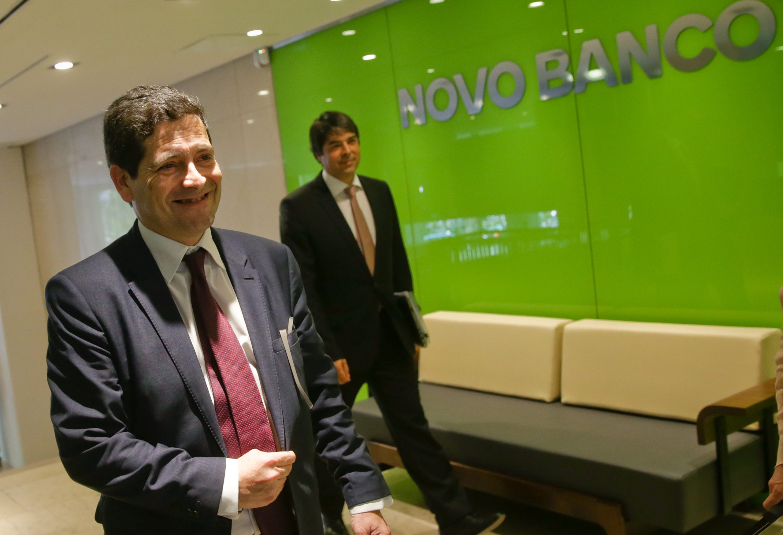 Solução para lesados do BES está a ser “muito bem recebida”, diz presidente do Novo Banco