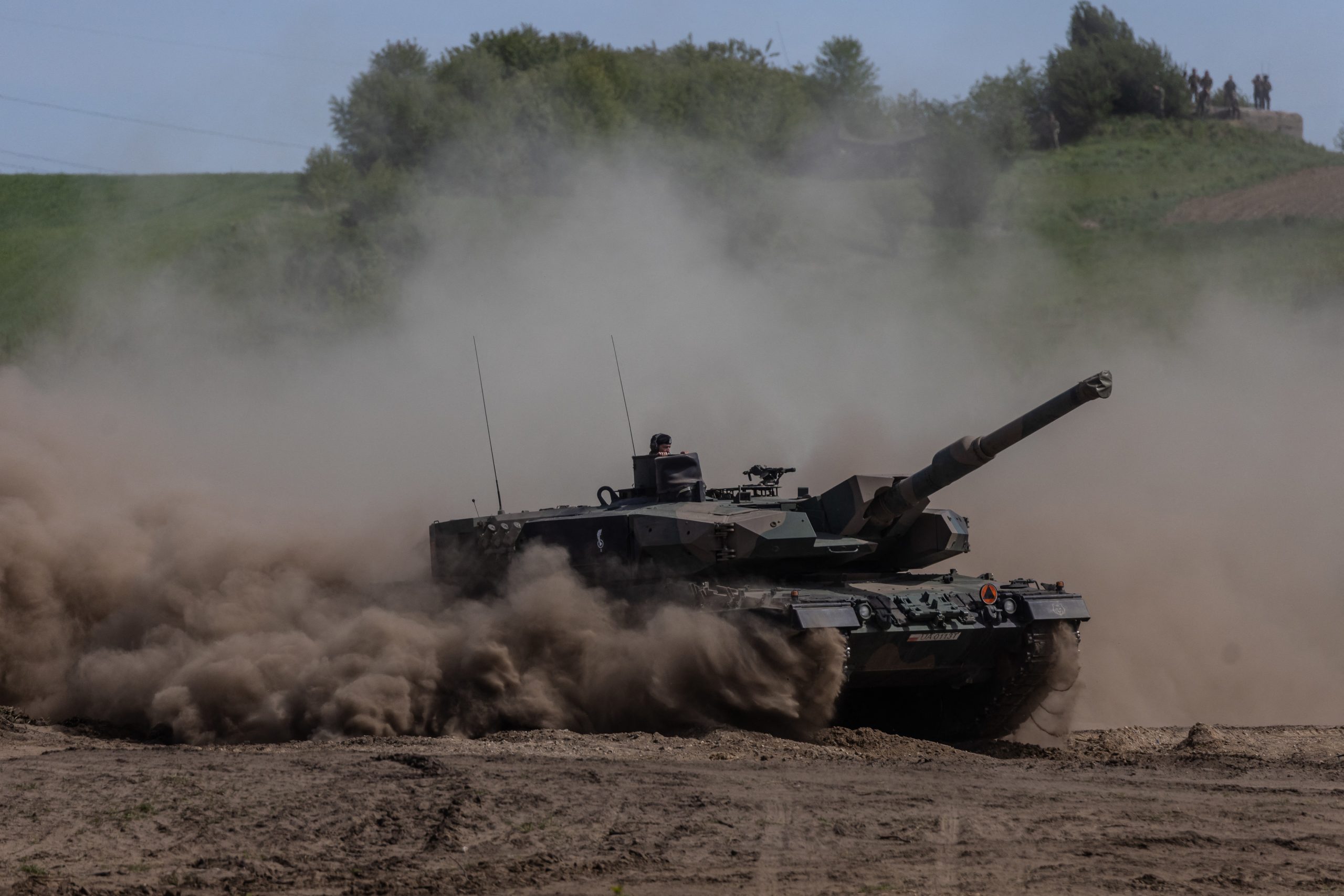 A Ucrânia, afinal, já tinha pedido tanques em março de 2022. Ao 334º dia de guerra ainda não teve resposta da Alemanha
