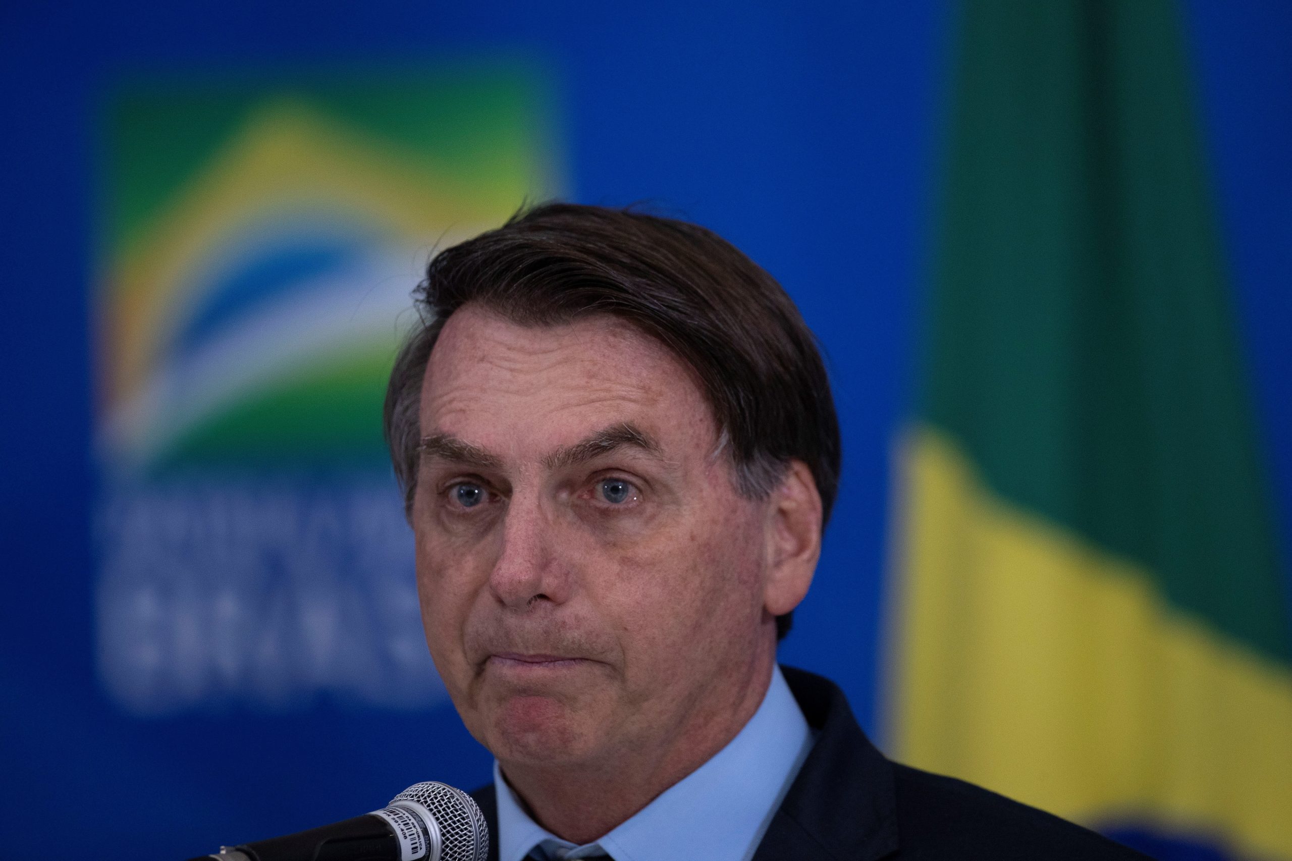 Pelo menos 25 governadores do Brasil contrariam Bolsonaro e mantêm isolamento