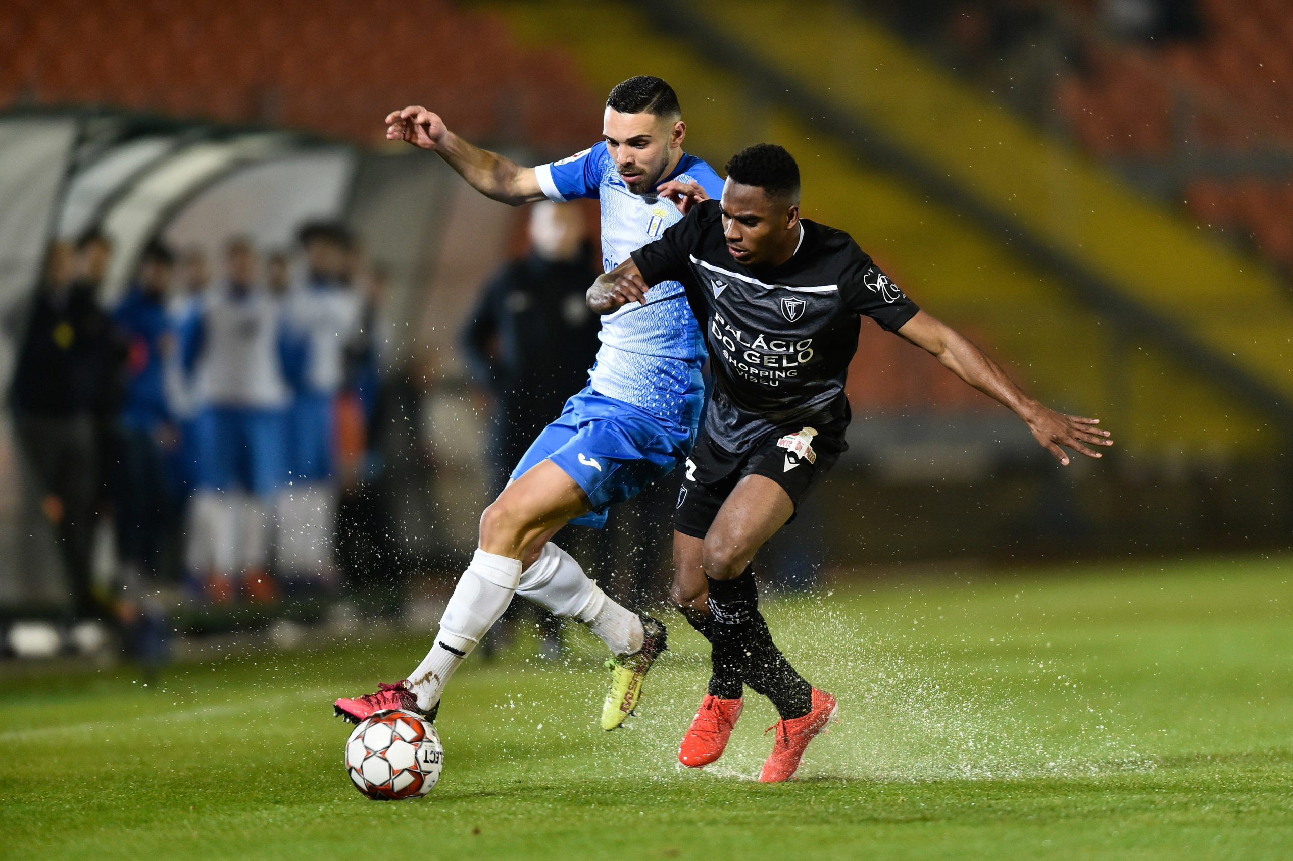 Académico de Viseu garante lugar nas ‘meias’ da Taça com golo nos descontos que acabou com o sonho do Canelas