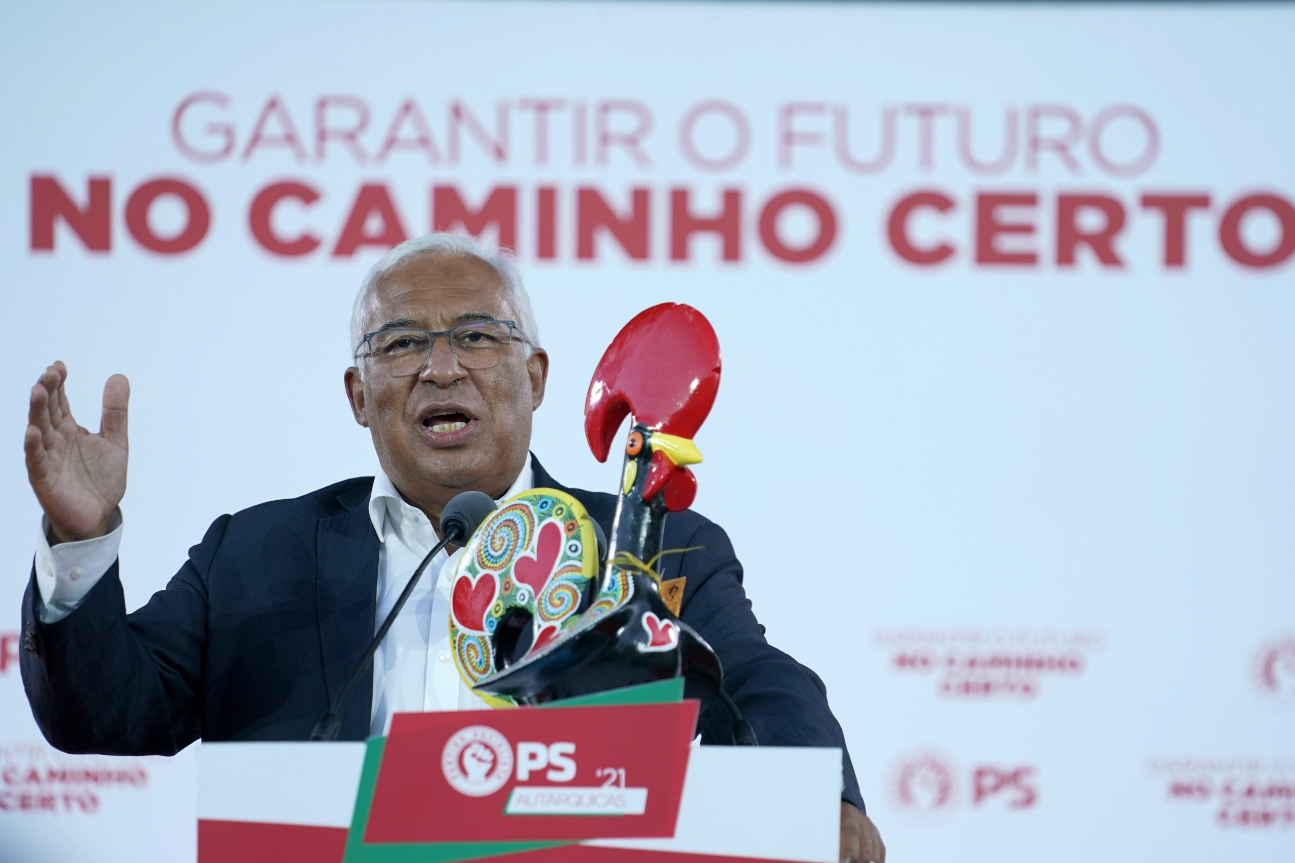 Autárquicas: CNE recebeu queixas de cidadãos contra Costa por usar PRR em campanha