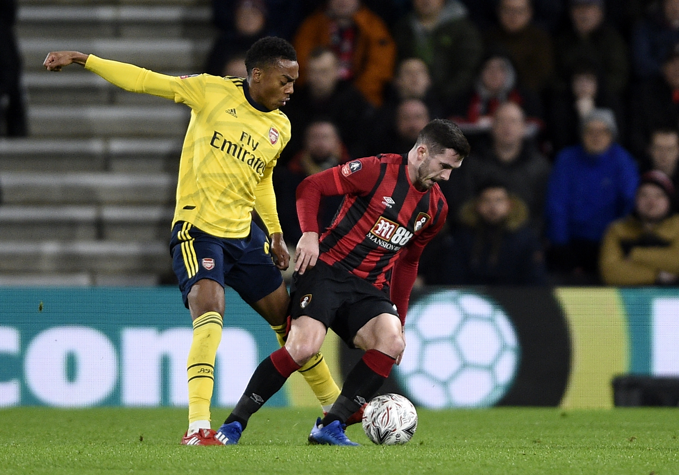 Arsenal vence Bournemouth e segue para ‘oitavos’ da Taça de Inglaterra