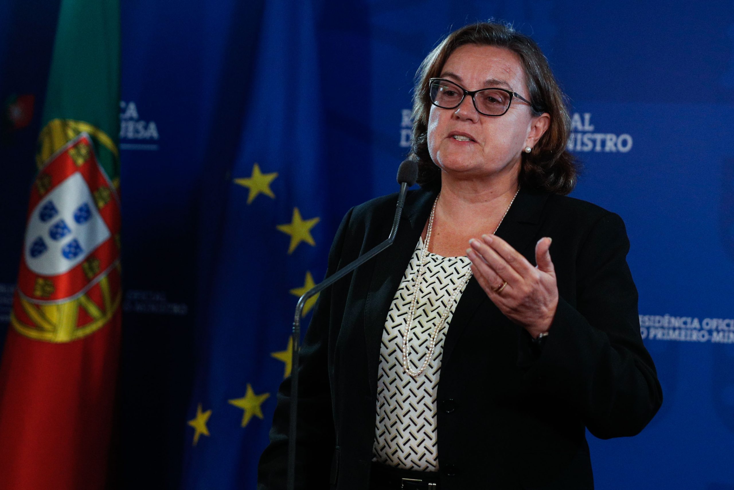 Violações do Estado de direito. Pandemia pode atrasar procedimento contra Hungria e Polónia