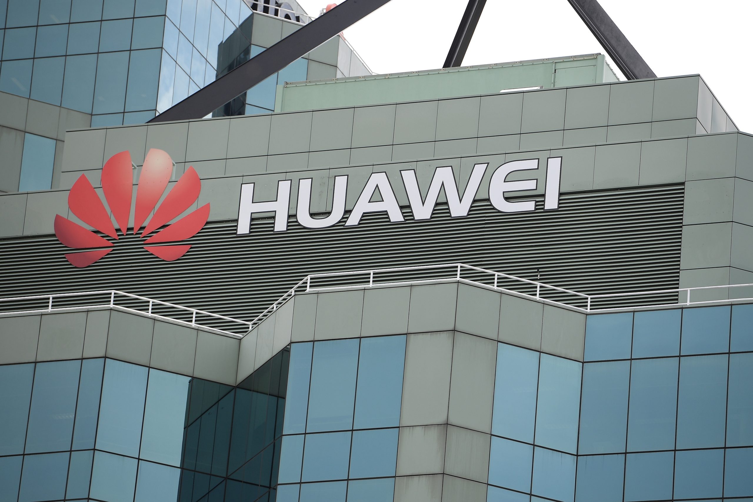 Presidência da UE: Huawei deseja que Portugal tenha o papel de restaurar a “colaboração global”