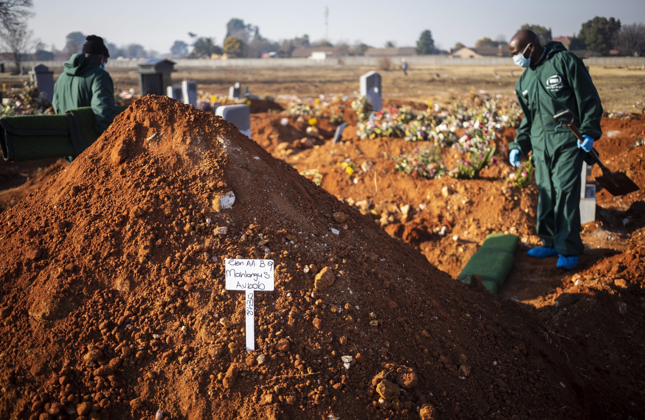 África passa os 20 mil mortos em mais de 957 mil casos de covid-19