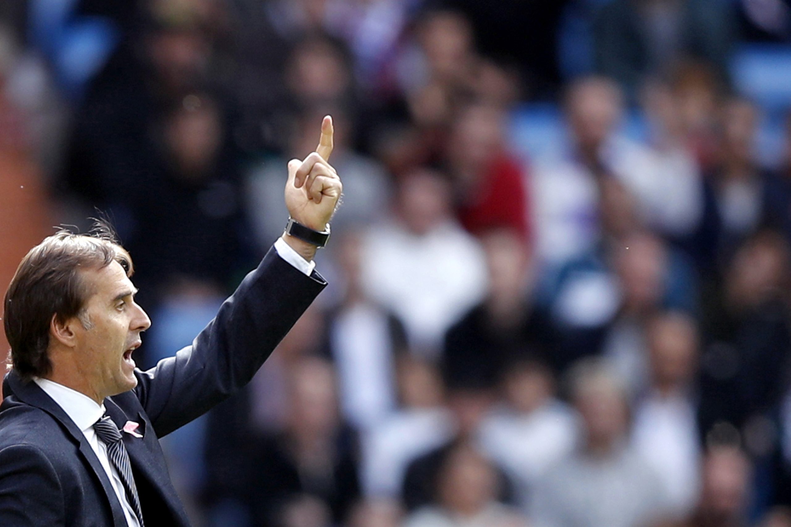 Julen Lopetegui espera “continuar a respirar” após FC Barcelona-Real Madrid