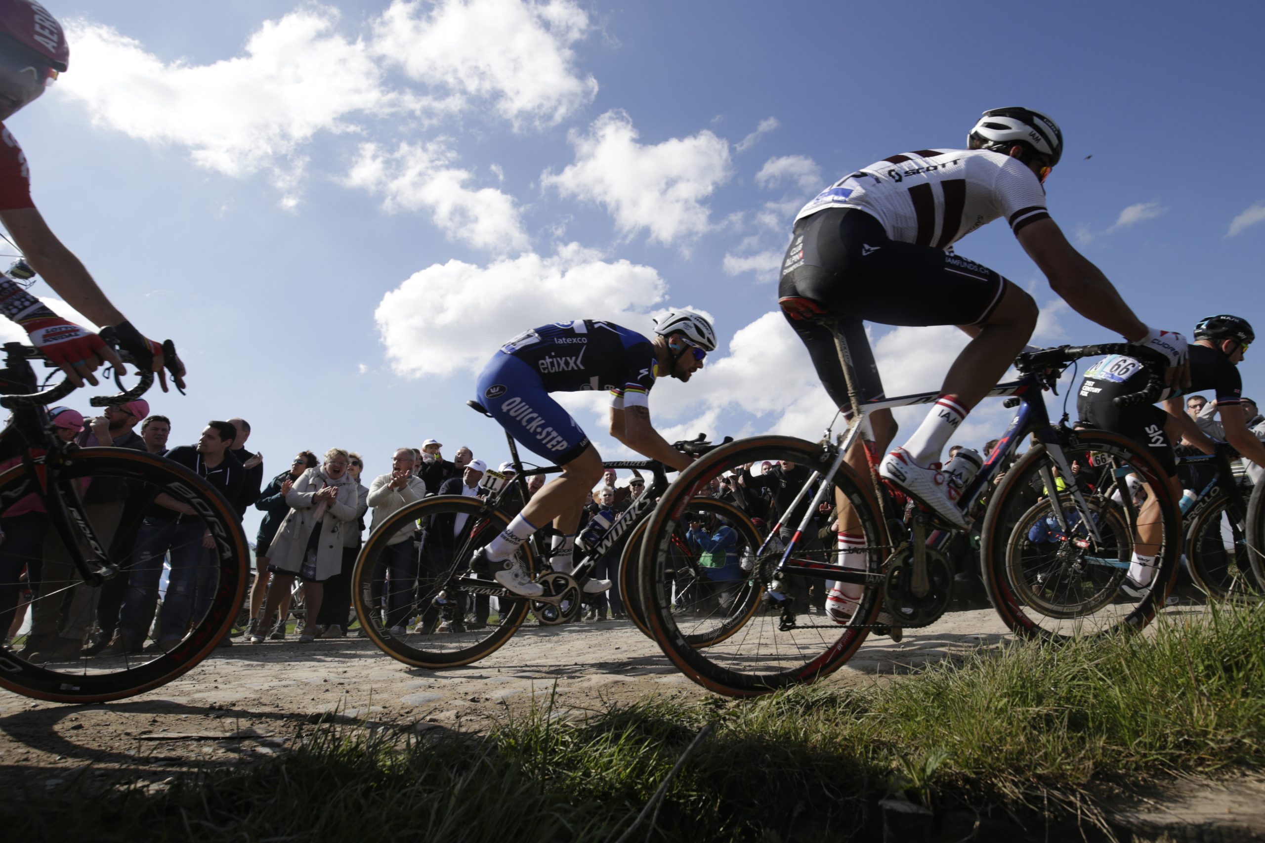 Paris-Roubaix: “A prova horrível de correr, mas a mais a bonita para ganhar”