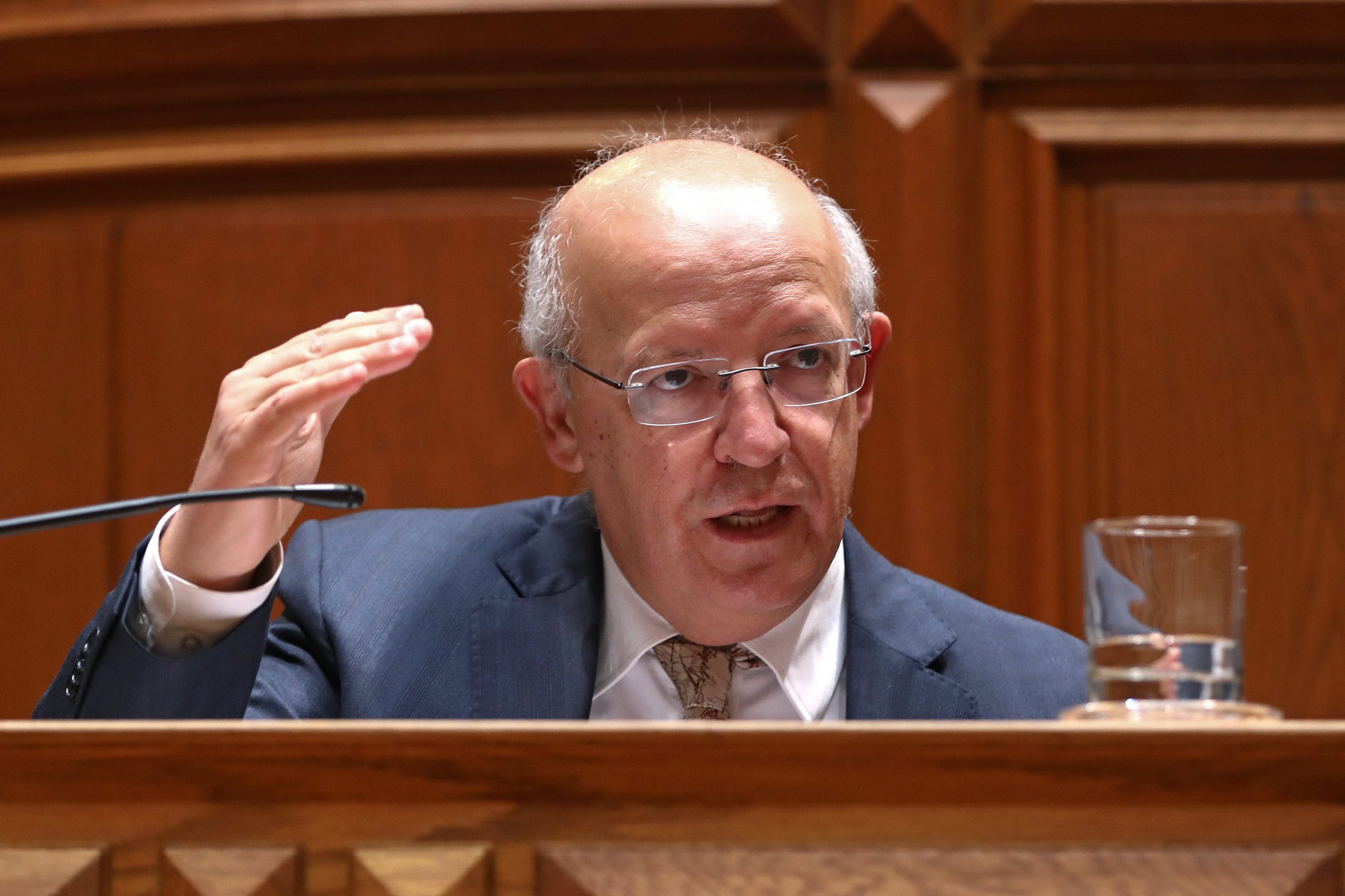 Ministro dos Negócios Estrangeiros cumprimenta Eduardo Cabrita pela “clareza” na reação ao crime no SEF