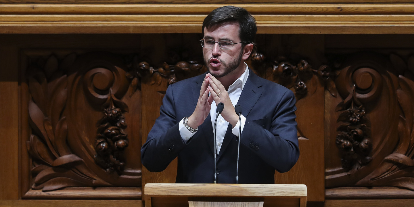 PS avisa que vai opor-se ao novo IRS Jovem se Governo não alterar a sua proposta