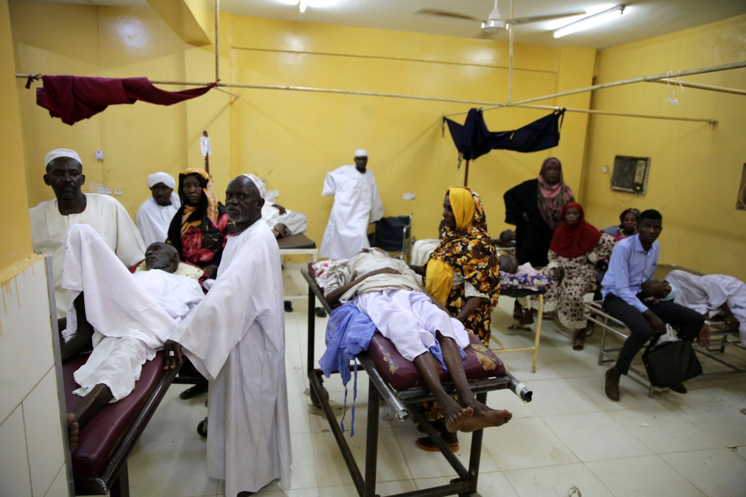 ONG acusa polícia sudanesa de atacar hospitais e impedir tratamento de manifestantes feridos