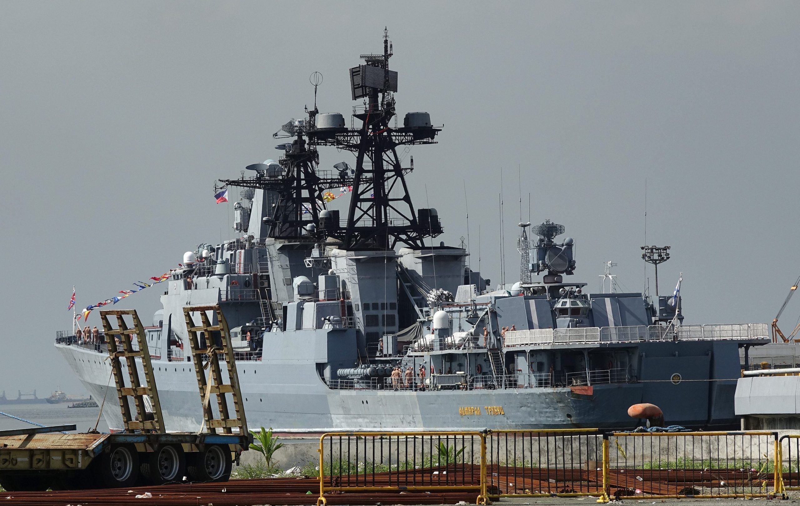 Navio militar russo visita Filipinas após distanciamento de Manila em relação a Washington