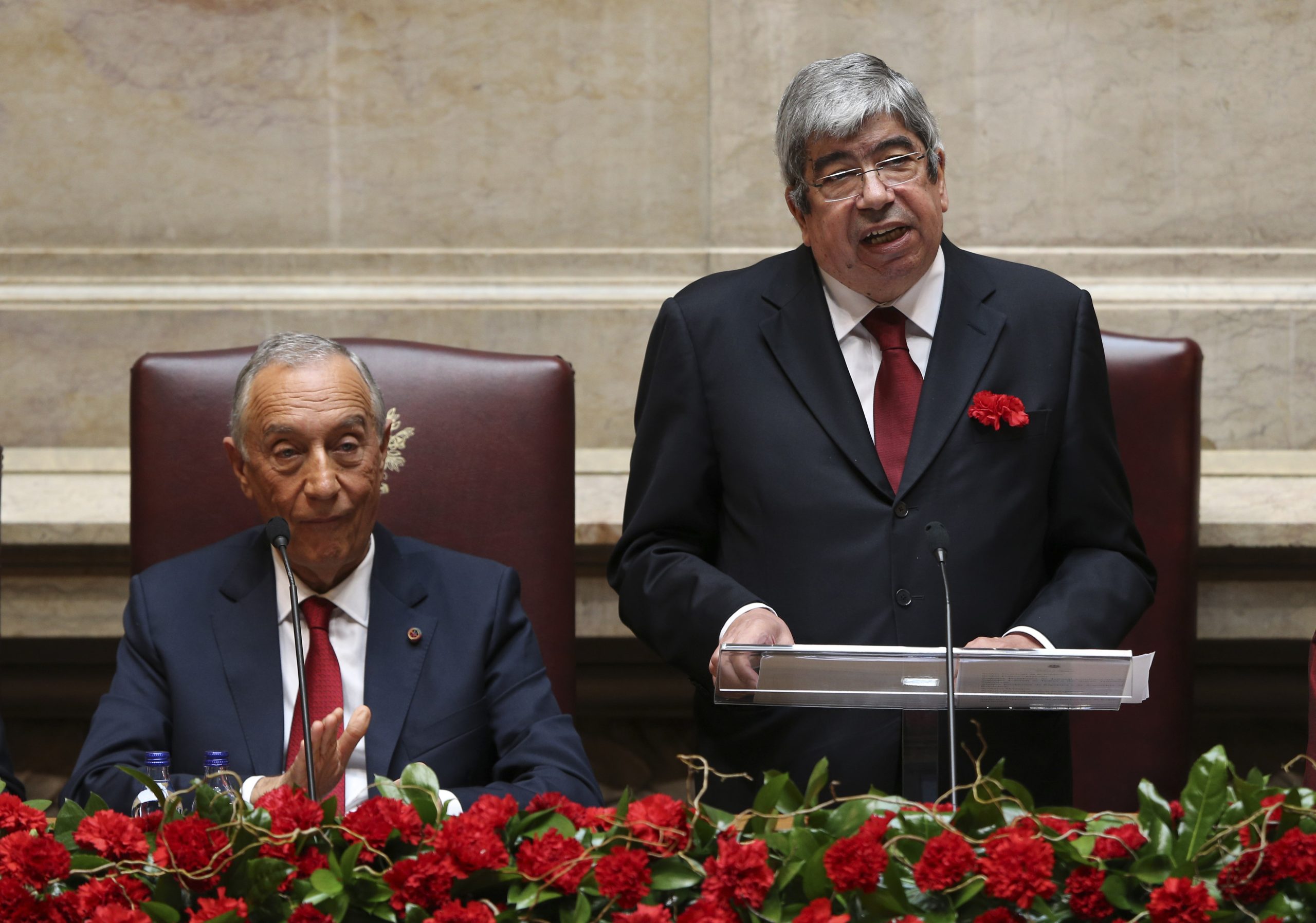 Marcelo destaca contributo de Ferro Rodrigues para “excelentes relações” com Parlamento