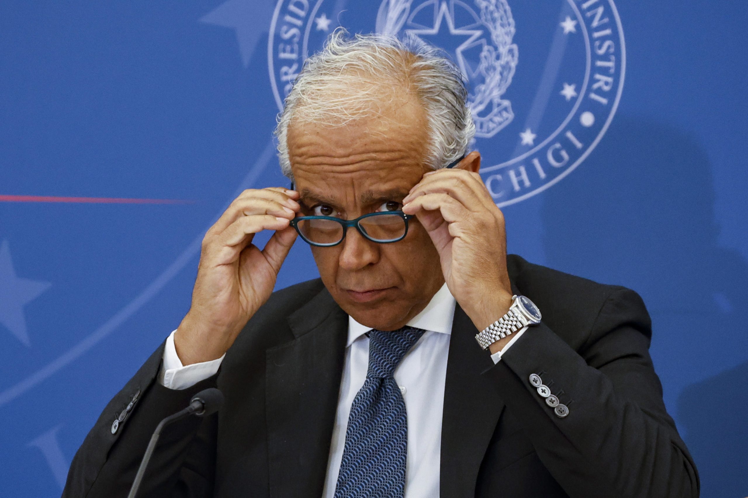 Governo italiano quer criar centro de migrantes junto à fronteira com França