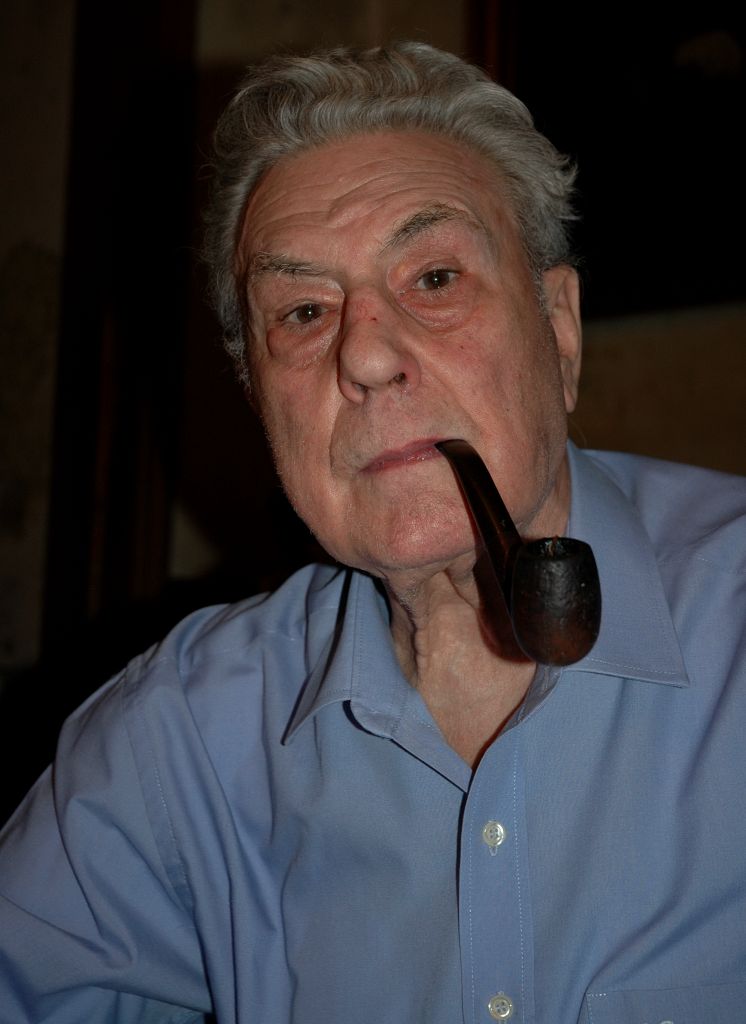 Morreu o investigador e poeta Augusto Mascarenhas Barreto