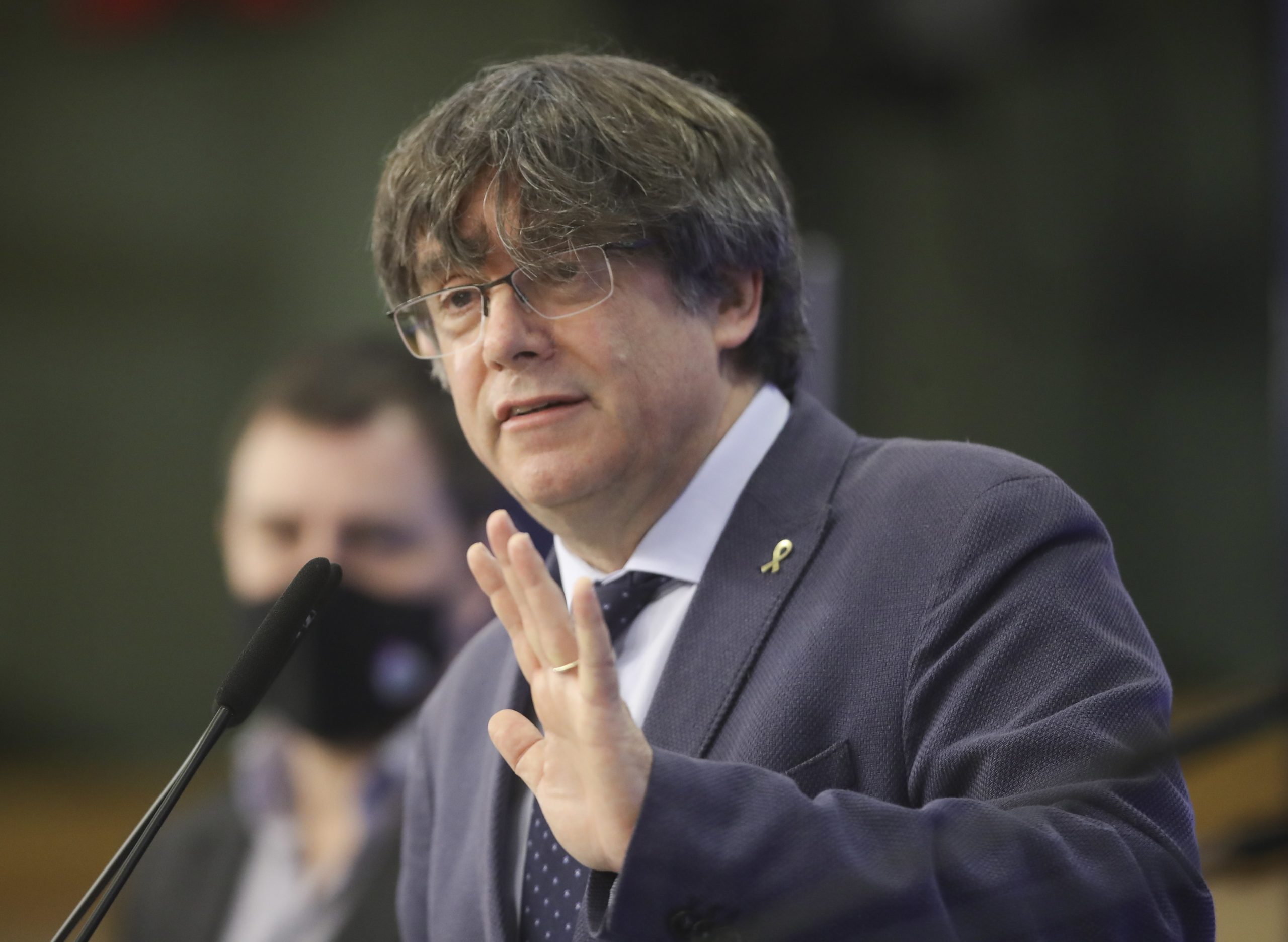 Tribunal de Justiça da UE retira imunidade parlamentar a Carles Puigdemont
