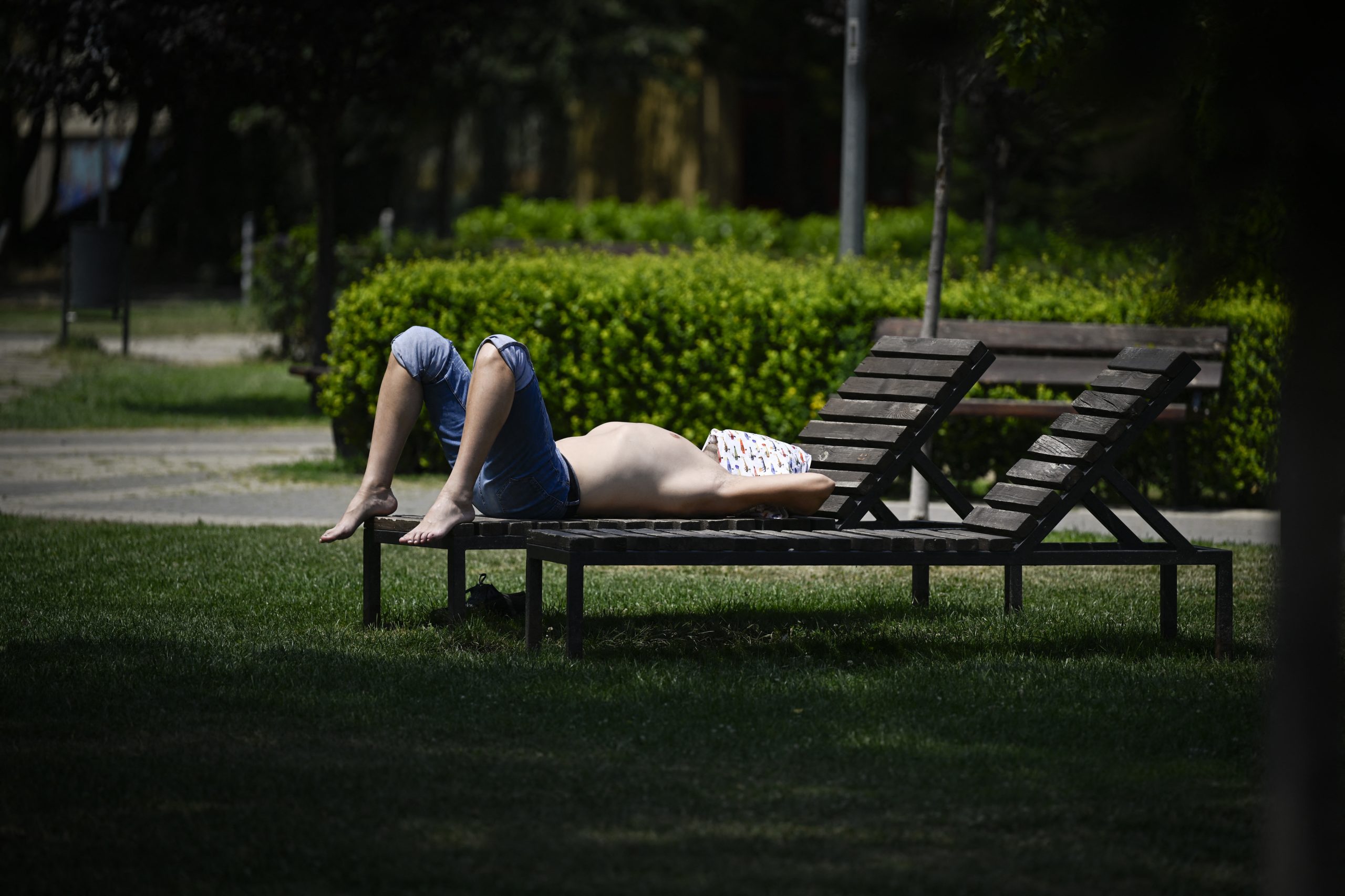 Atenção que o calor está aí. Conheça as recomendações da DGS