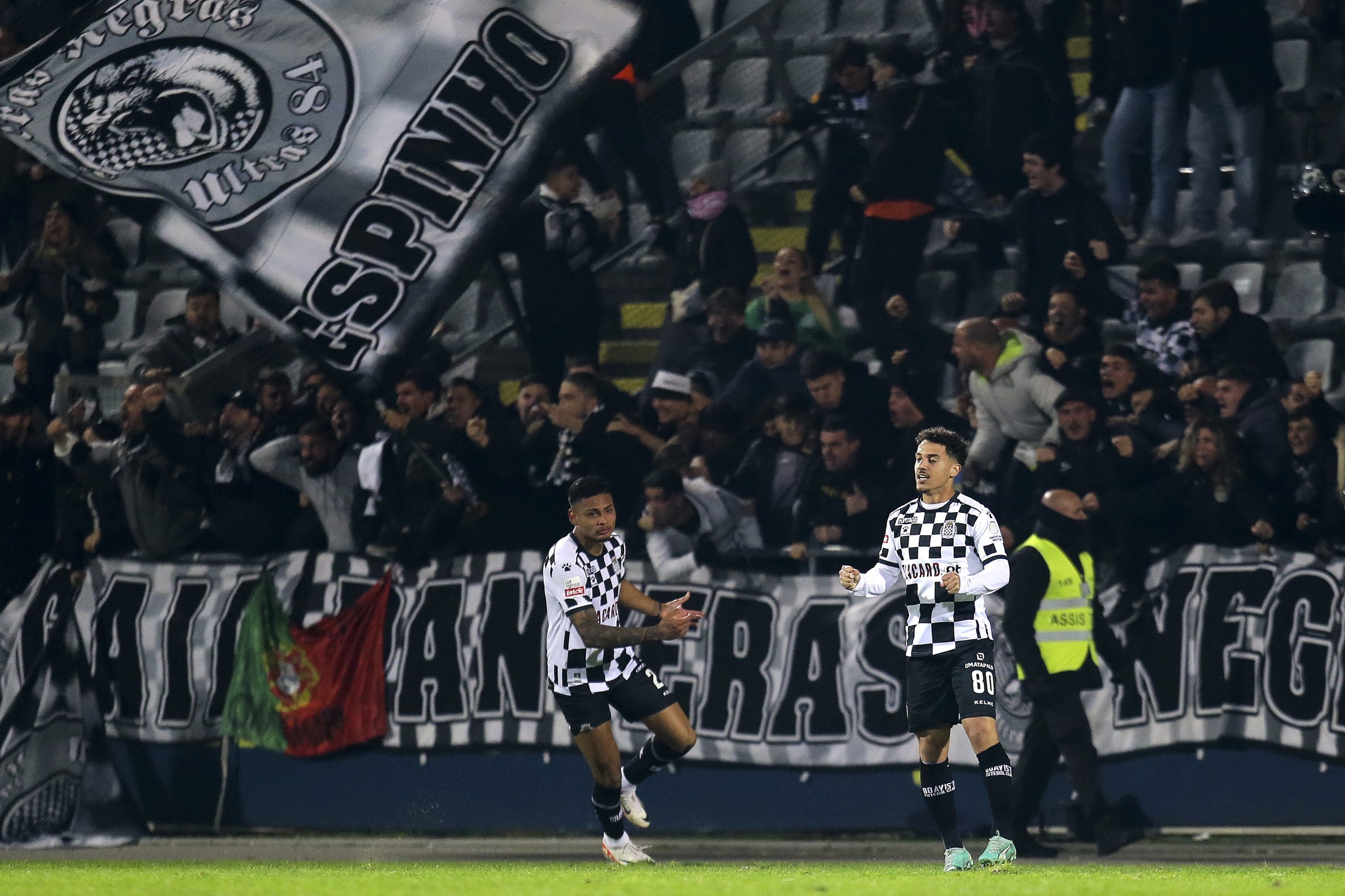 Vítor Murta garante salários regularizados no Boavista até ao final do dia