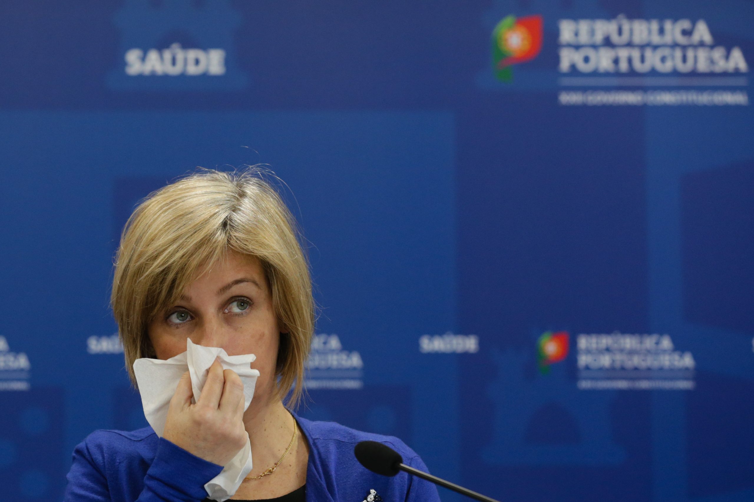 Ministra da Saúde diz que DGS teve parecer positivo para uso generalizado de máscaras