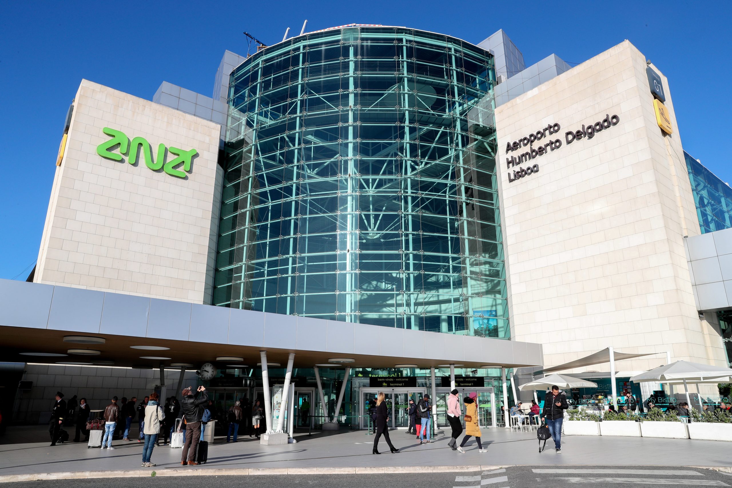 Passageiros nos aeroportos atingem máximo histórico em setembro com 6,7 milhões
