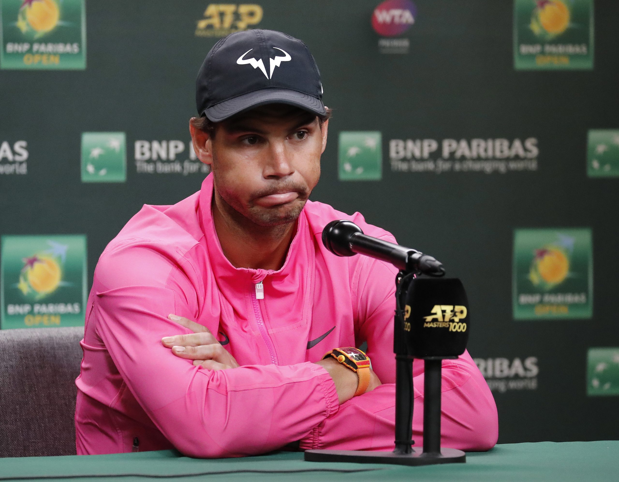 Nadal abandona Masters 1000 de Indian Wells devido a lesão no joelho