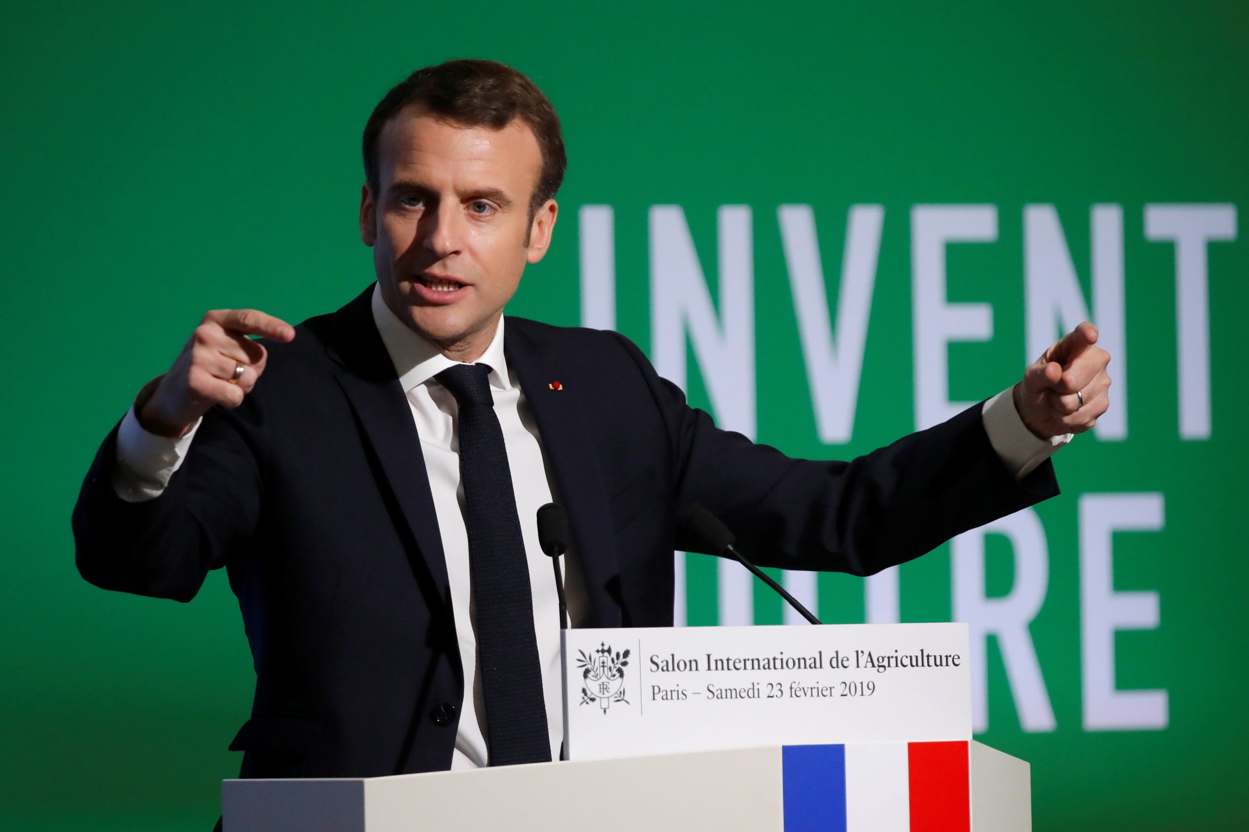 Macron pede “reinvenção” da Política Agrícola Comum