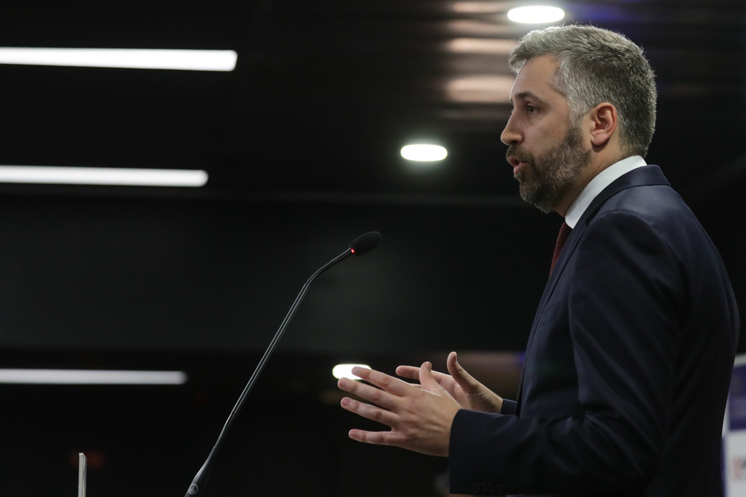 Ministro das Infraestruturas pede fasquia “bem mais alta” na transição para a ferrovia