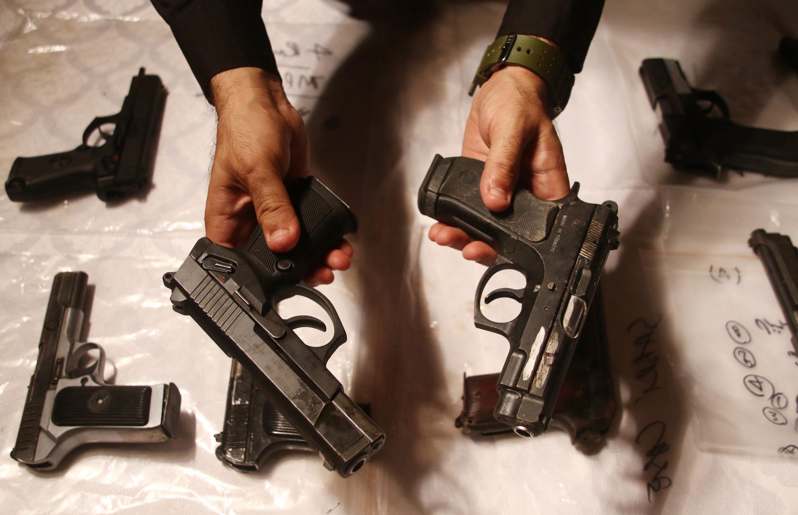 GNR deteve homem por posse ilegal de 43 armas em Vouzela