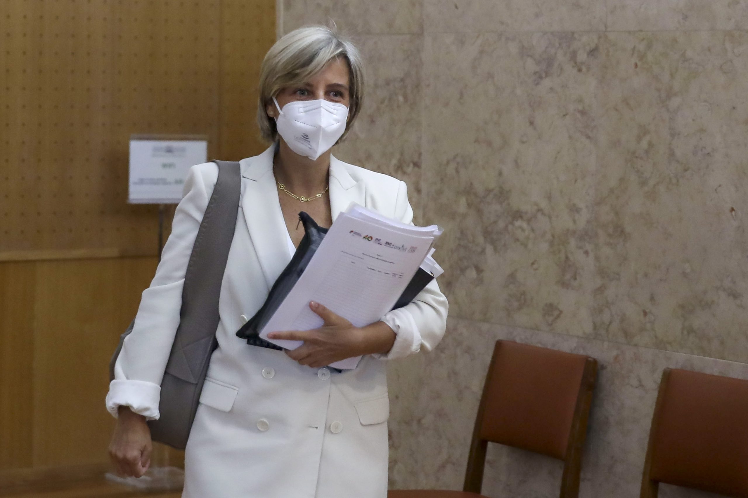 Tudo o que falha no SNS é responsabilidade política da ministra, diz Marta Temido