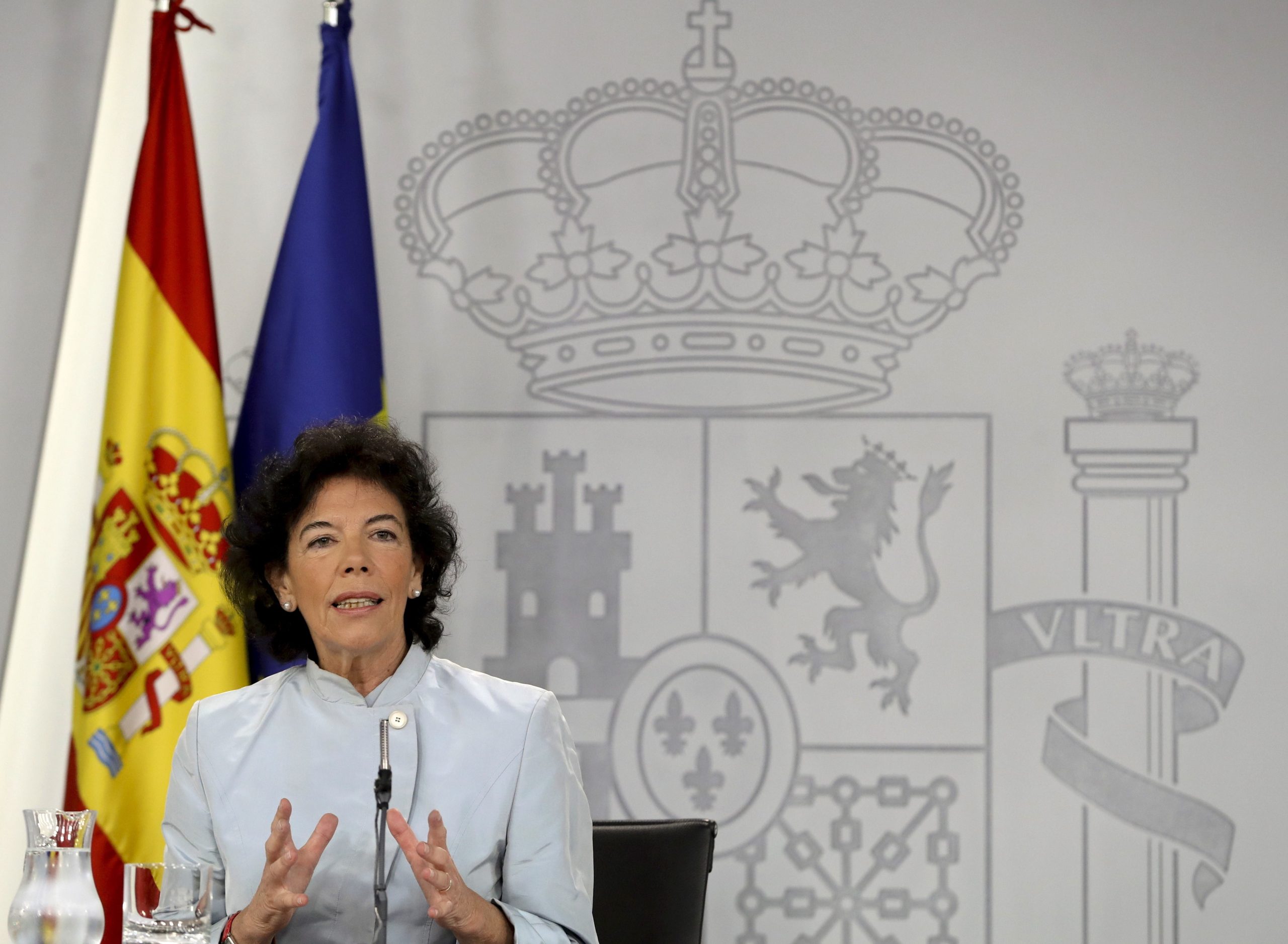 Sánchez levará Constituição numa mão e diálogo na outra quando se reunir com líder catalão