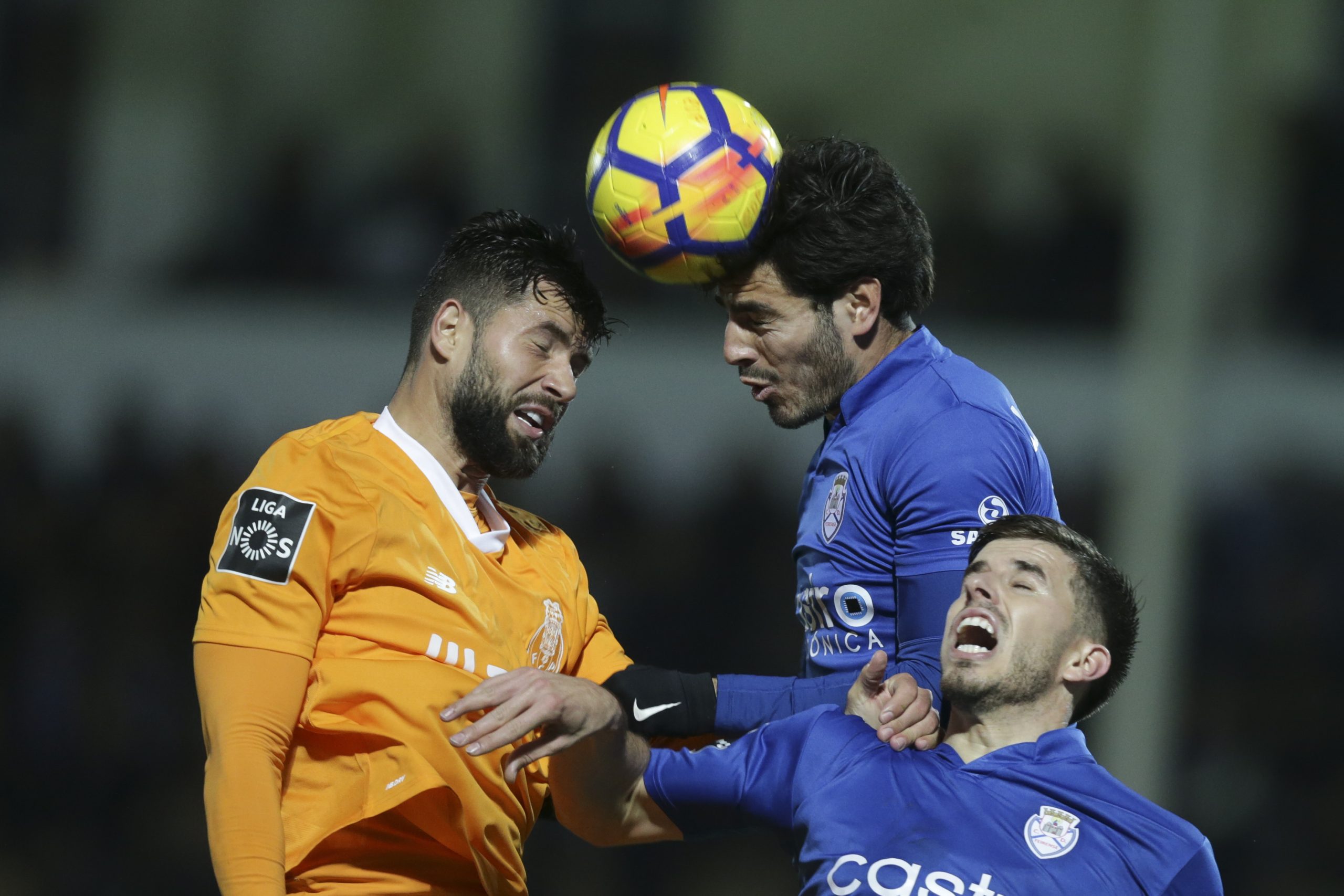 FC Porto vence Feirense e mantém liderança