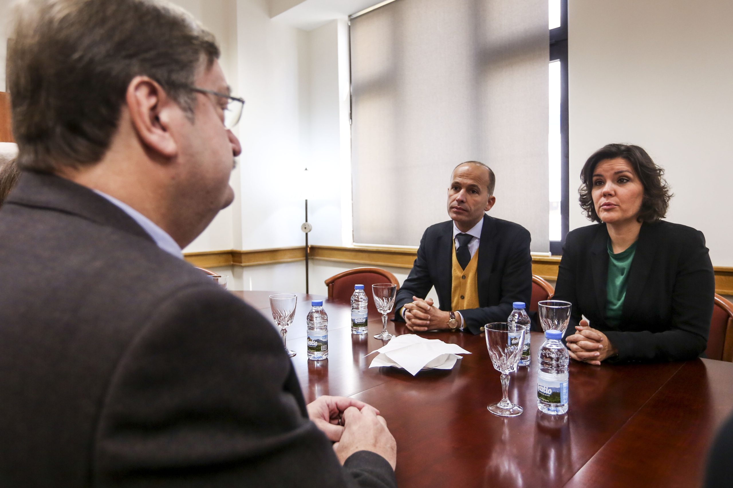 Cristas disse à UGT que não porá em causa a concertação social no parlamento