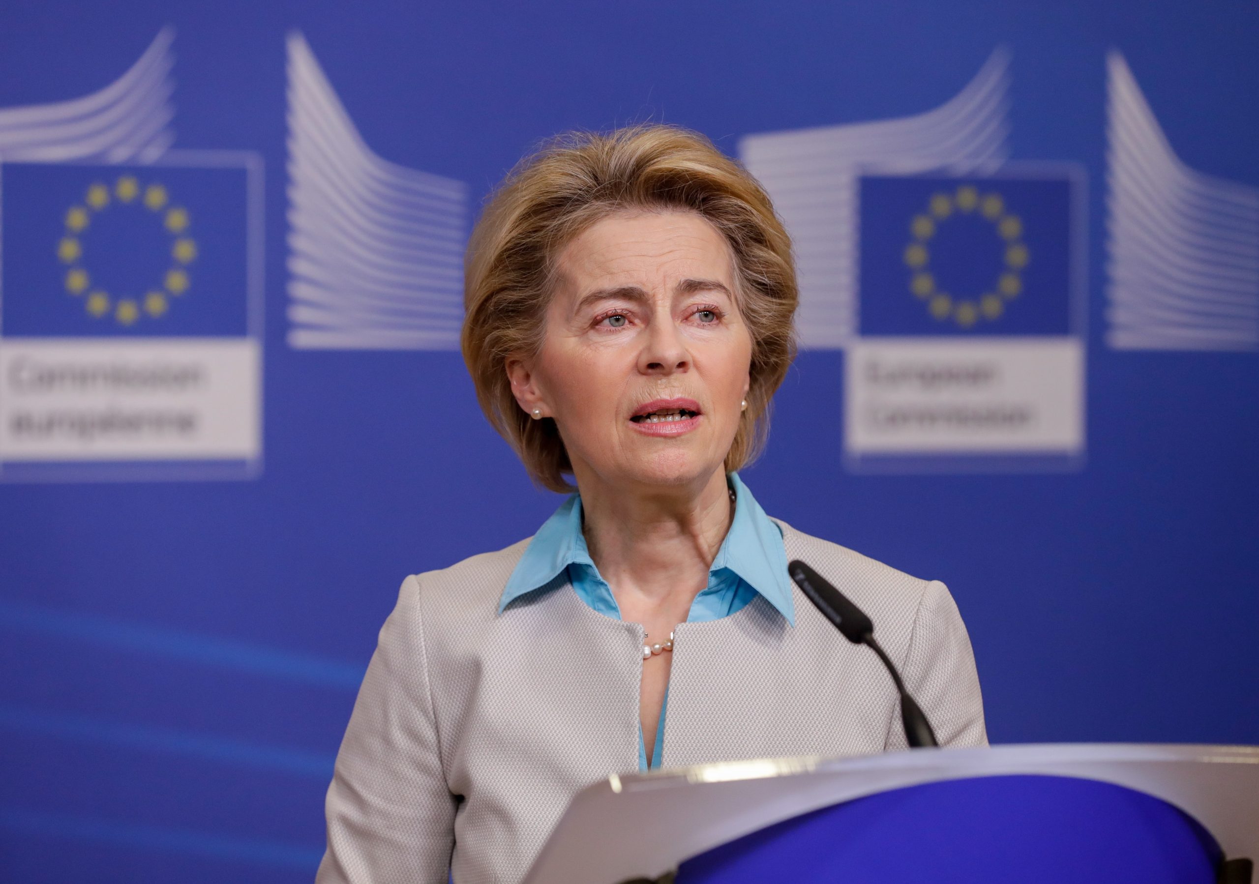 Von der Leyen insta Reino Unido a dizer que acesso quer ter ao mercado único
