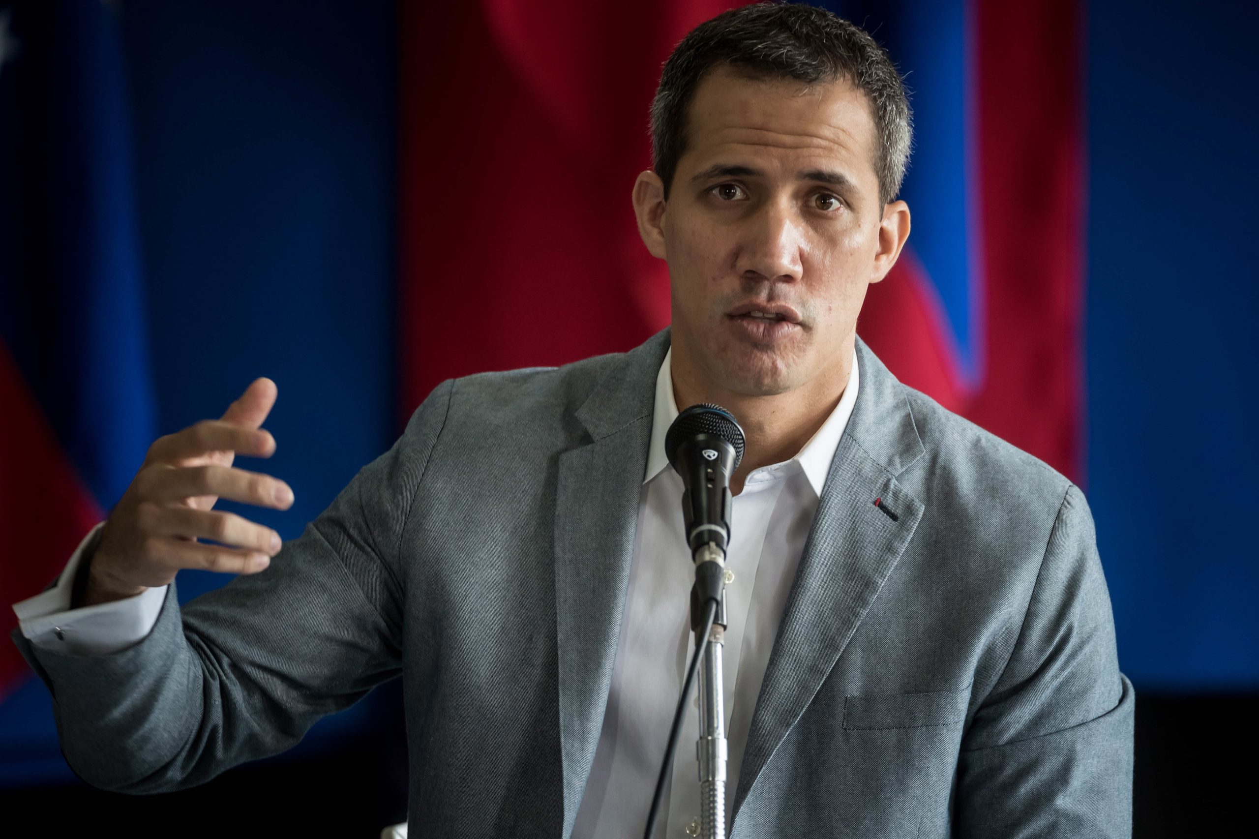 Oposição venezuelana adia decisão sobre fim do “governo” de Juan Guaidó