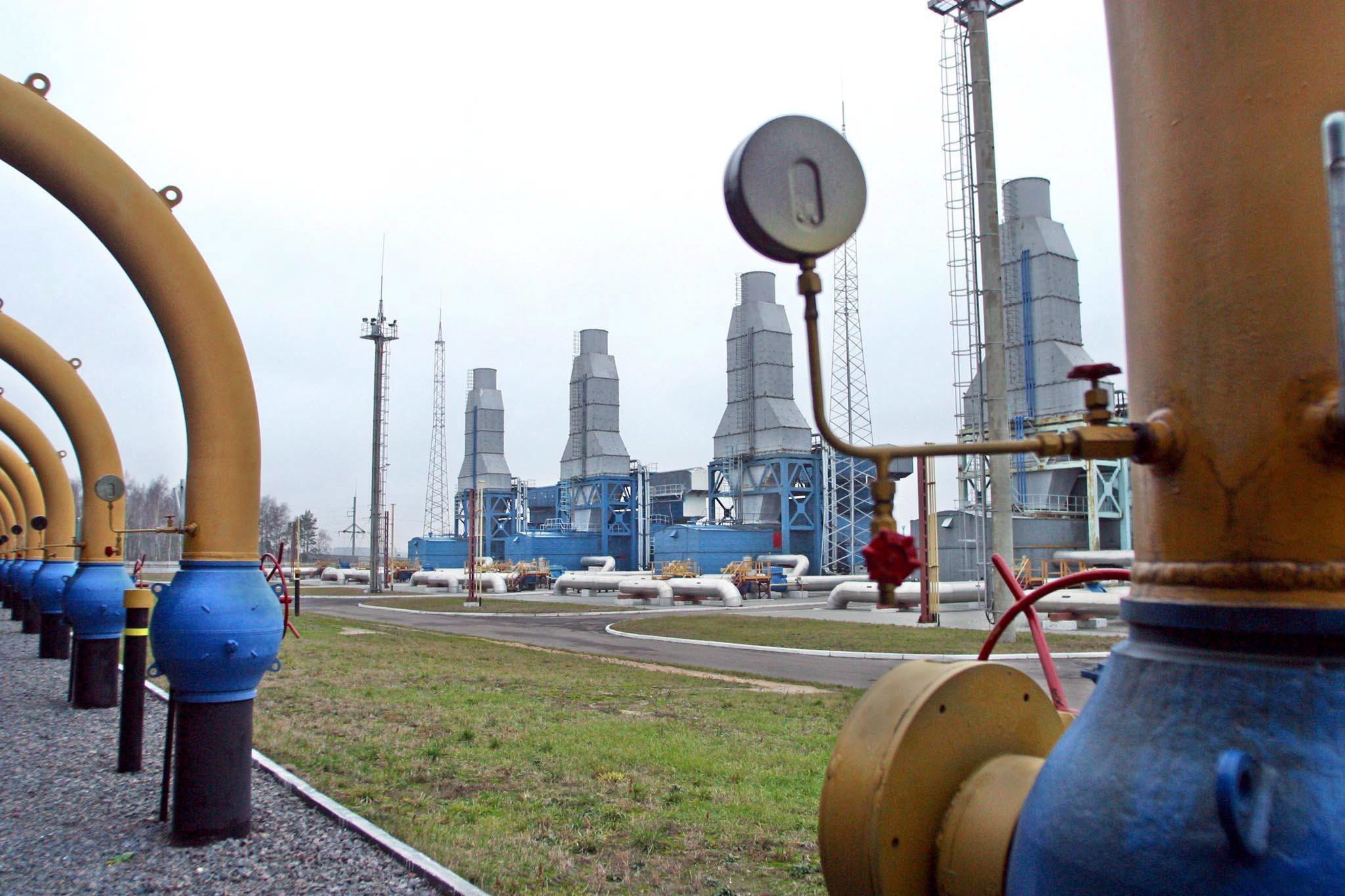 ONG Global Witness acusa Total Energies e Shell de comercializarem gás russo