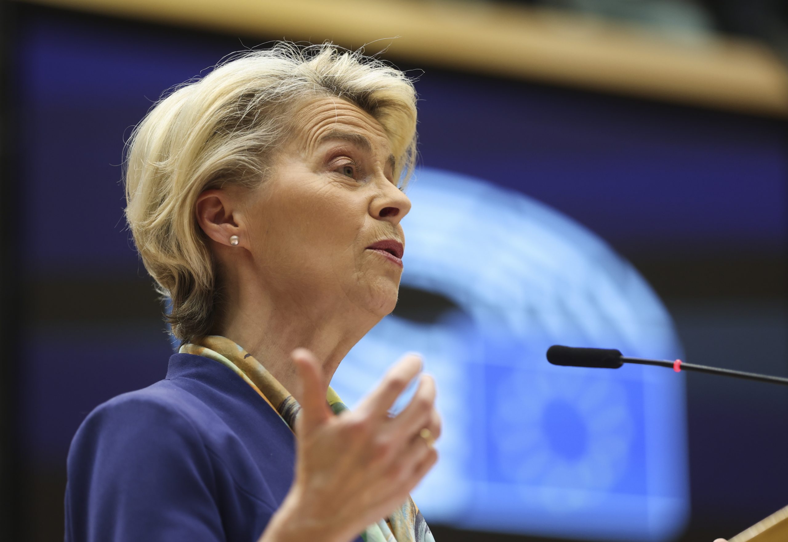 Bruxelas advoga que reformas da Ucrânia para aderir à UE são iguais às da NATO