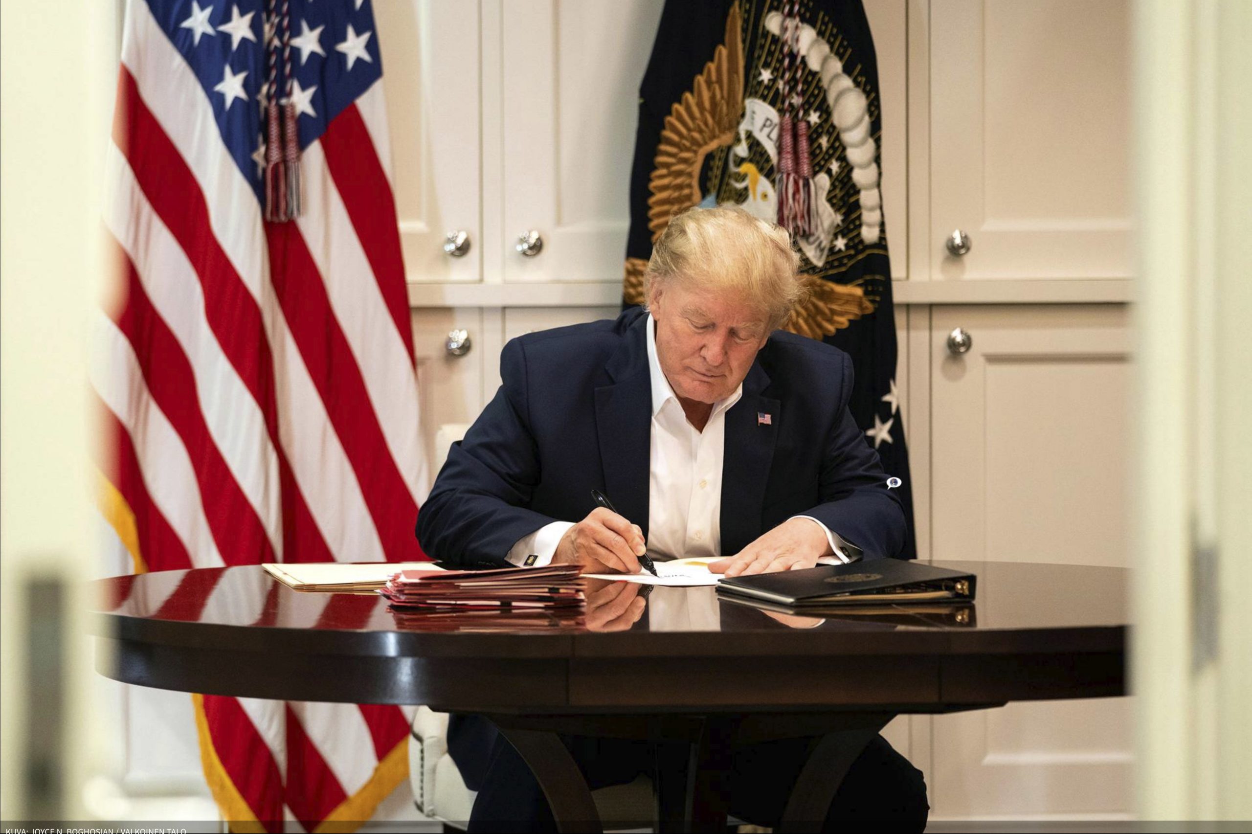 Covid-19: Donald Trump diz que contrair a doença foi uma “bênção de Deus”